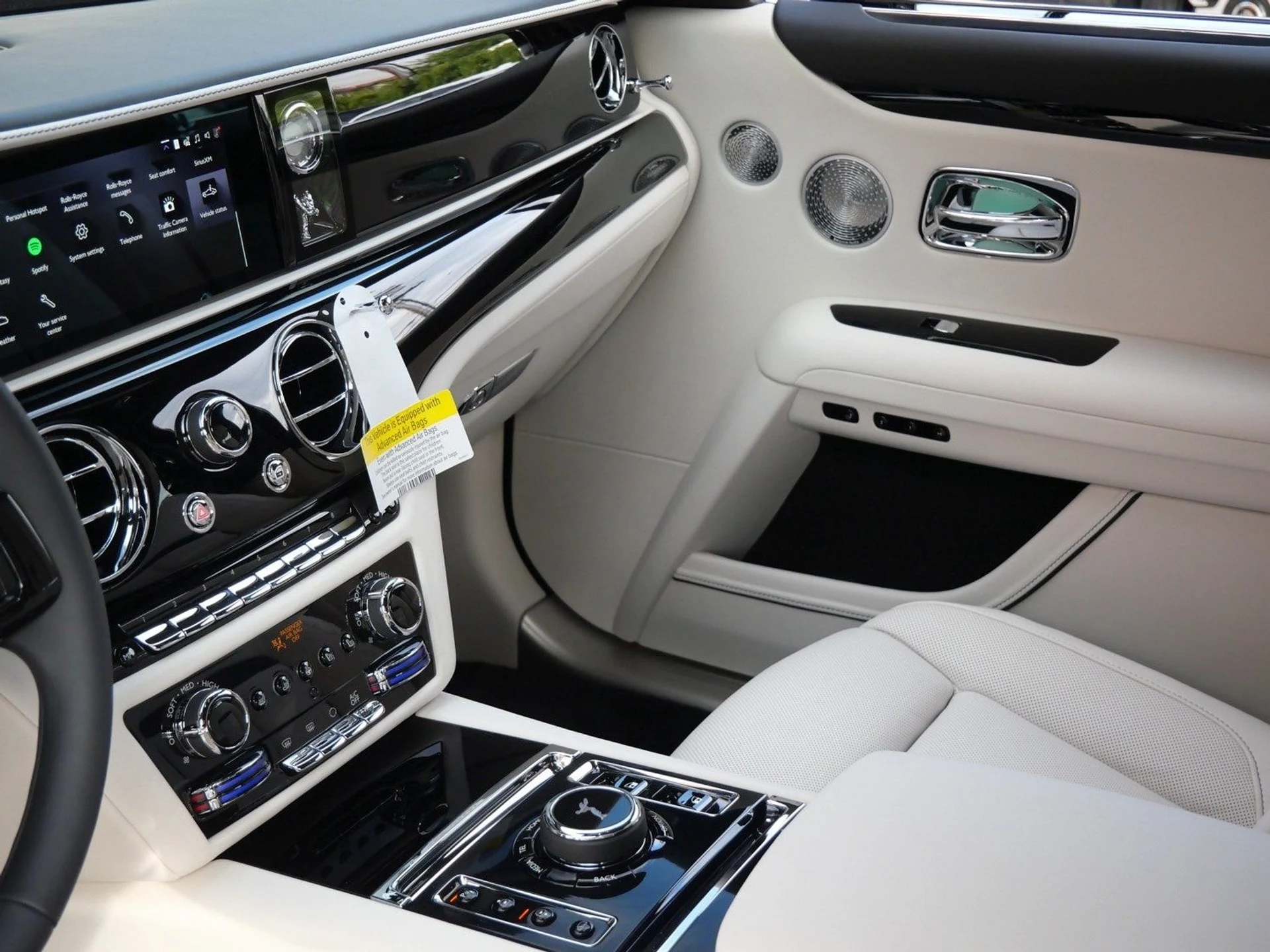 mph026_2110640901_a4e4aa0dc020b8bbabd5a695731079ccx_490d28608f