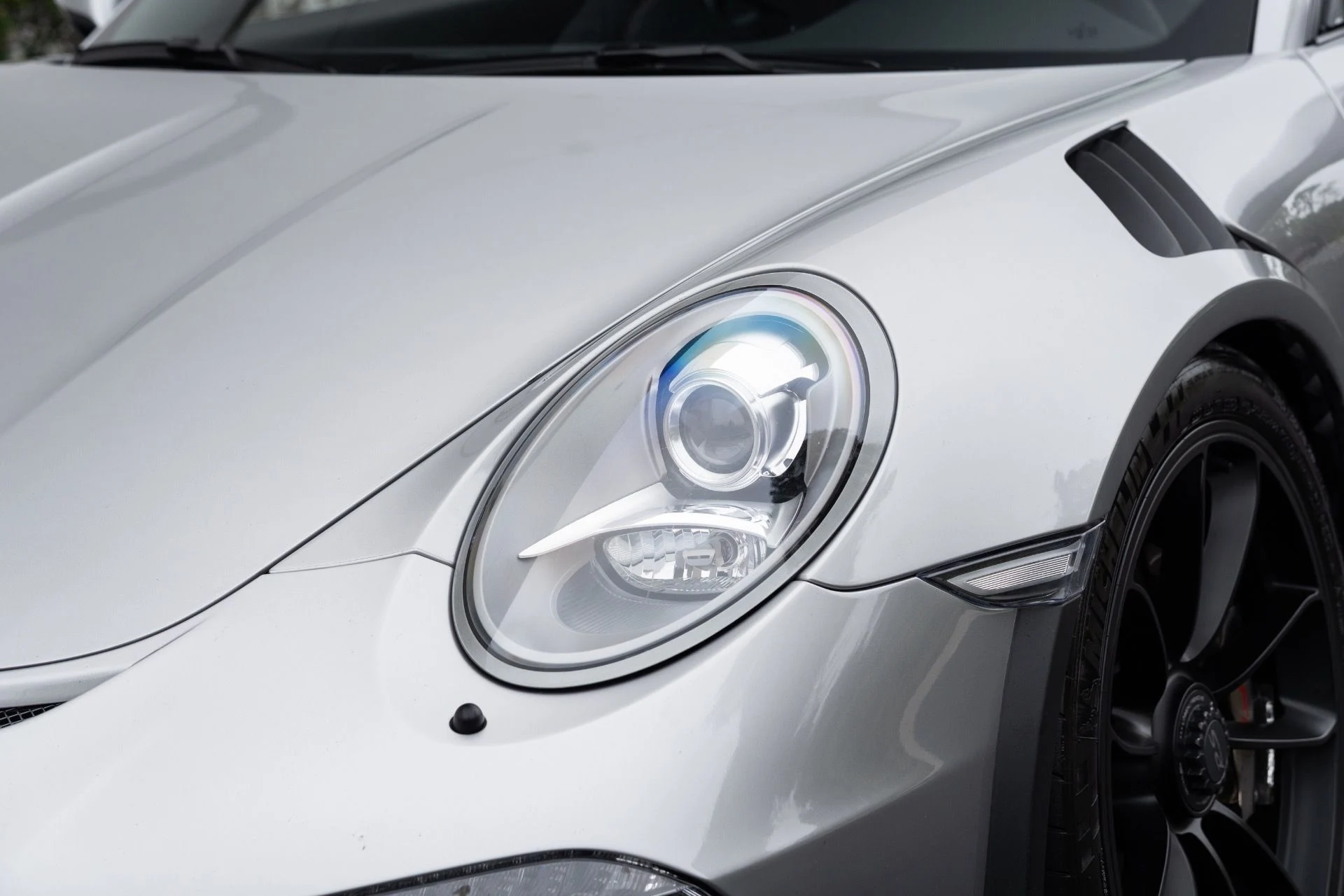 mph026_2119829591_Used_2016_Porsche_911_GT_3_RS_1773808378_295135e678