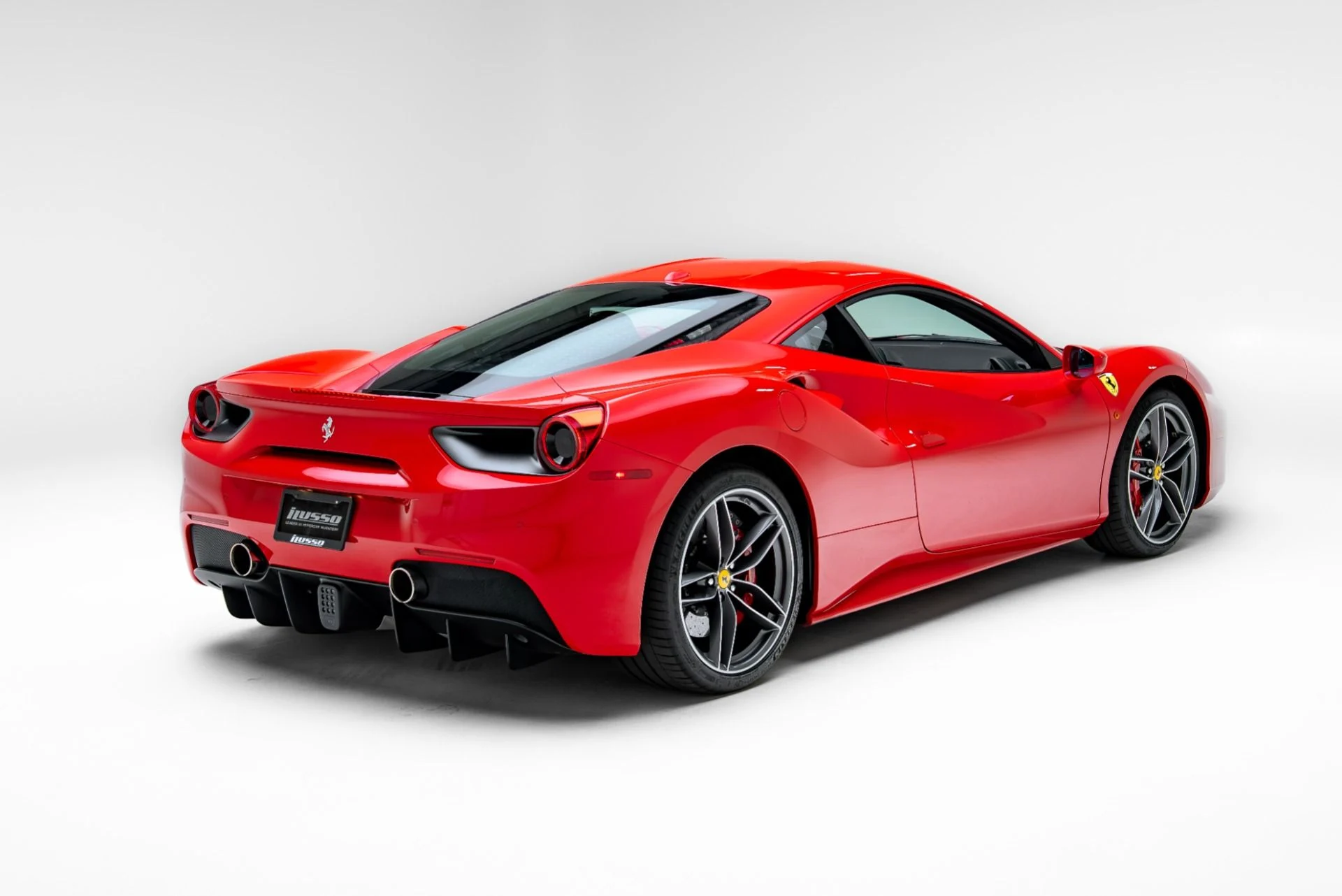 mph026_2139140682_Used_2018_Ferrari_488_GTB_1776815773_ef64bd803b