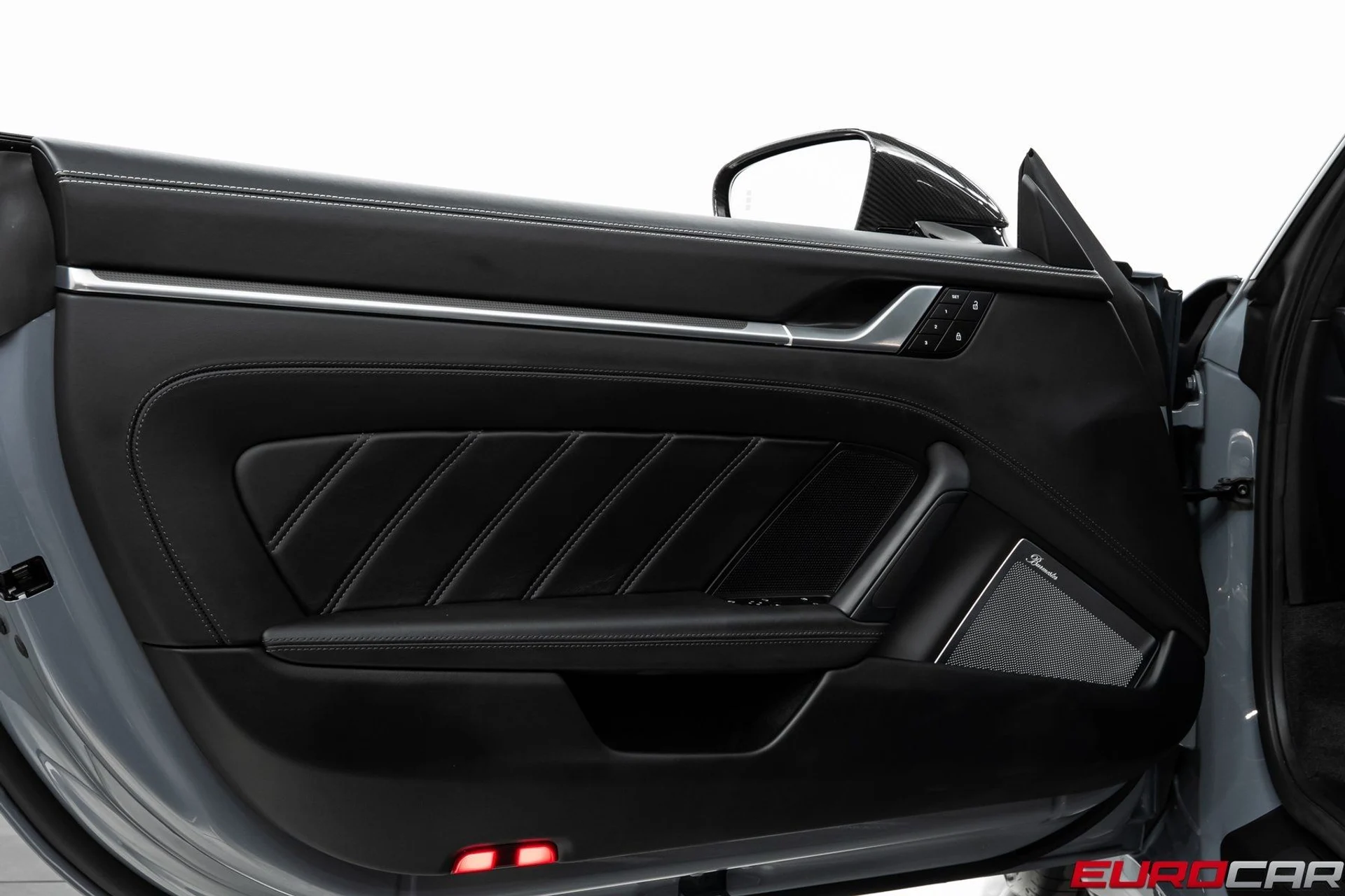 mph026_2142026275_image_27_707ef1f9ce