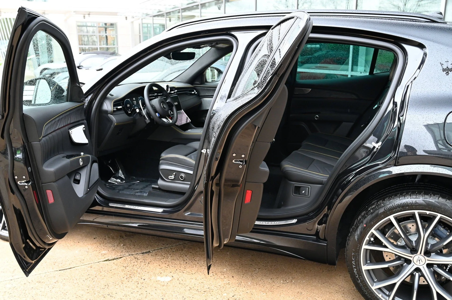 mph026_214328583_43724b3b264449d885ed2c80ed4e8616_80546d7f14