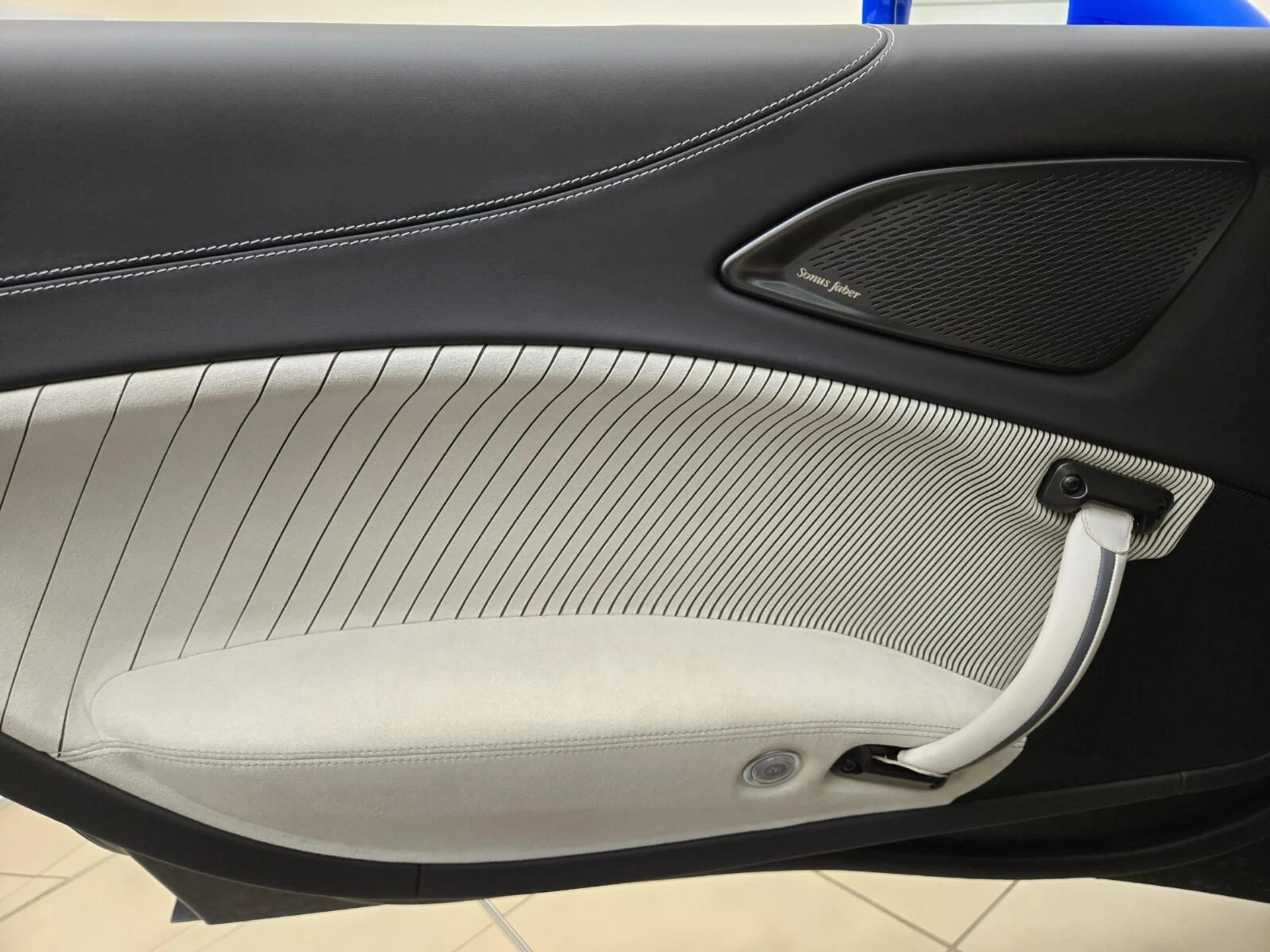 mph026_2161816470_Used_2023_Maserati_MC_20_1765004042_cd885fae17