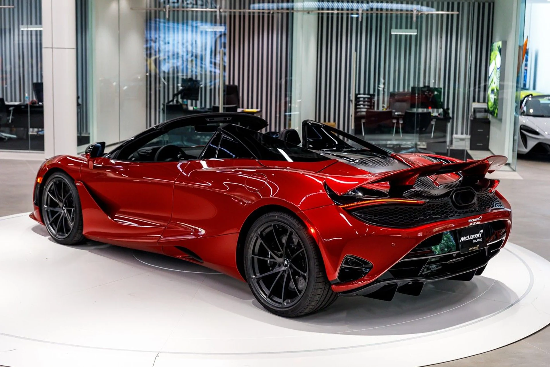 mph026_2166756973_677_p27_l_76c6c74e26