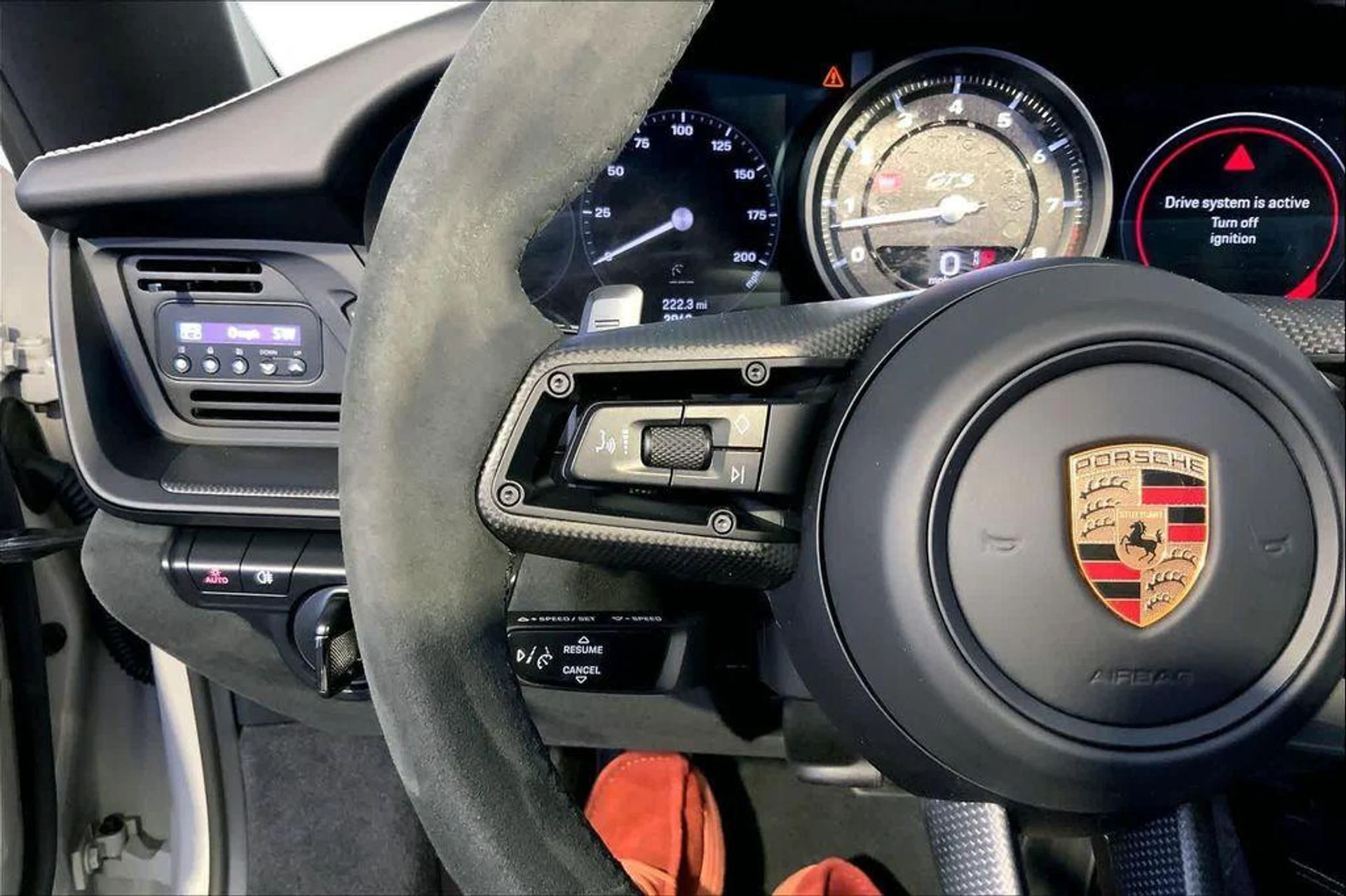 mph026_2167159224_b3_D3p_P_Keozo_V_Ld_M_Ry6_Jih25_Mo_fddd09b430