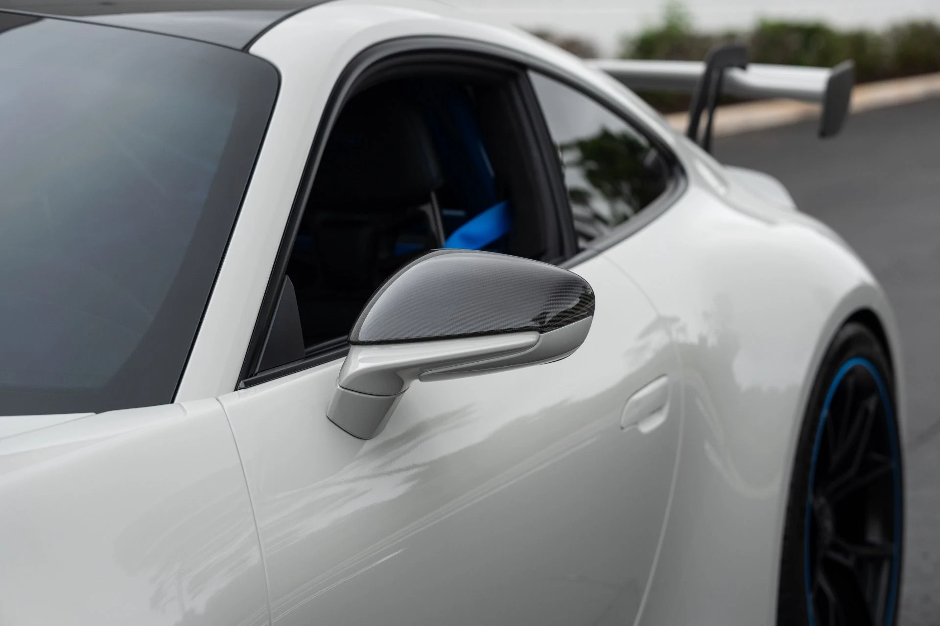 mph026_2168368832_Used_2024_Porsche_911_GT_3_1768339122_bb9a6f98b1