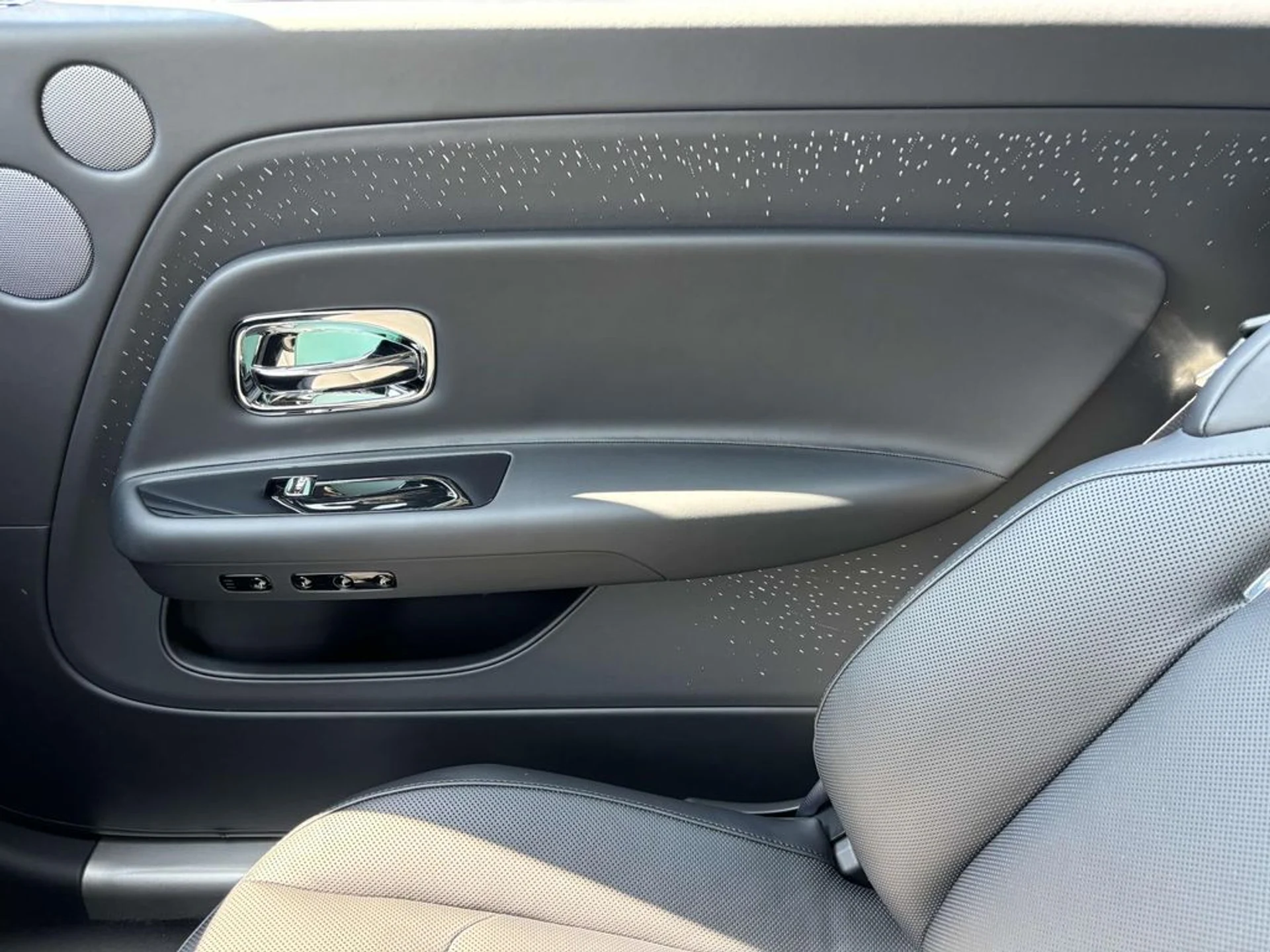 mph026_216865377_7a3882de22f31394a7d6eb93954de009x_fcb94c9650