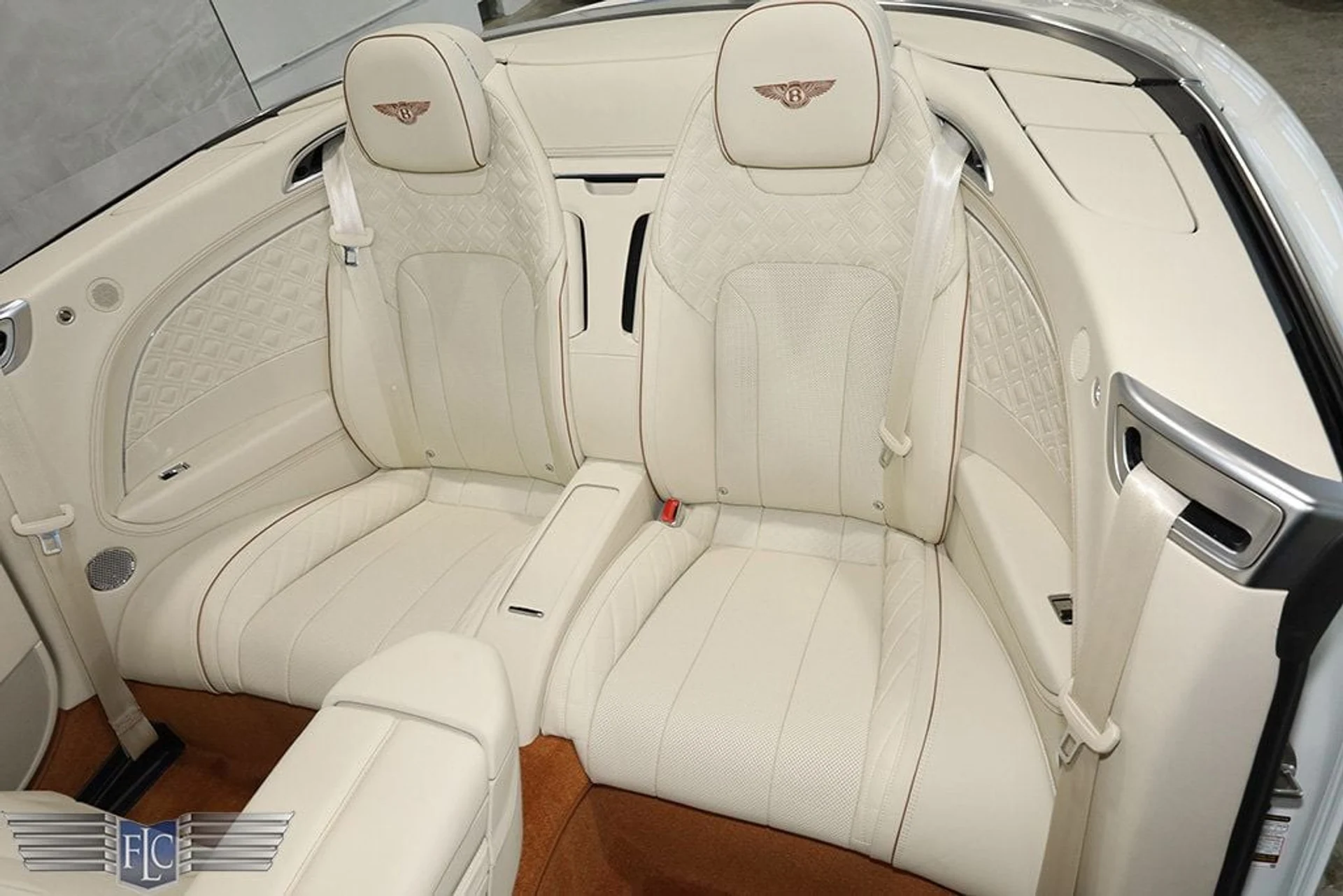 mph026_2173904230_used_2023_bentley_continental_gtazureconvertible_9689_22727335_27_1024_b453ec1374