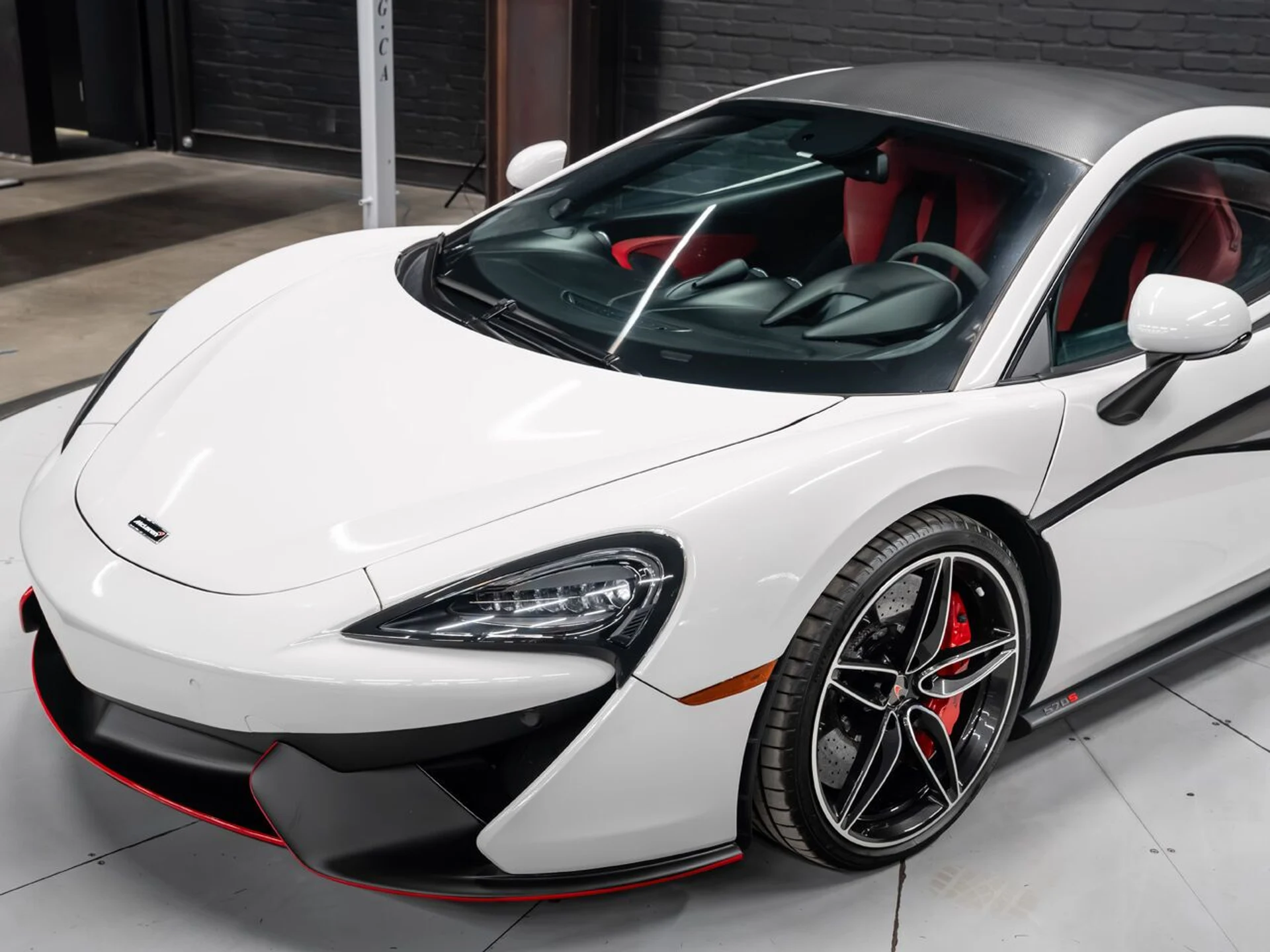 mph026_2175871265_mclaren_570s_2017_9b2143b06c