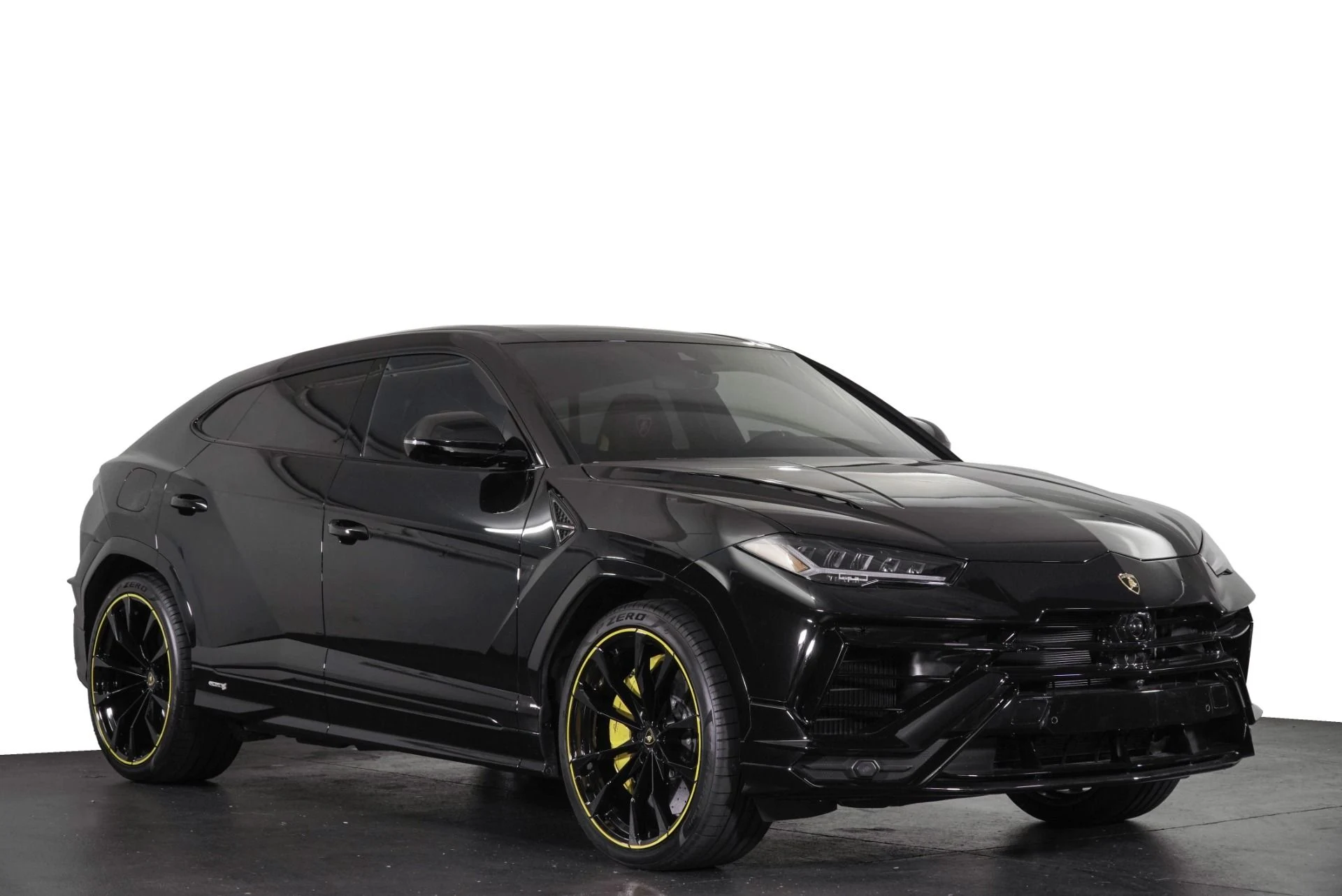mph026_2176912099_Used_2024_Lamborghini_Urus_S_1785981549_e824ad150f