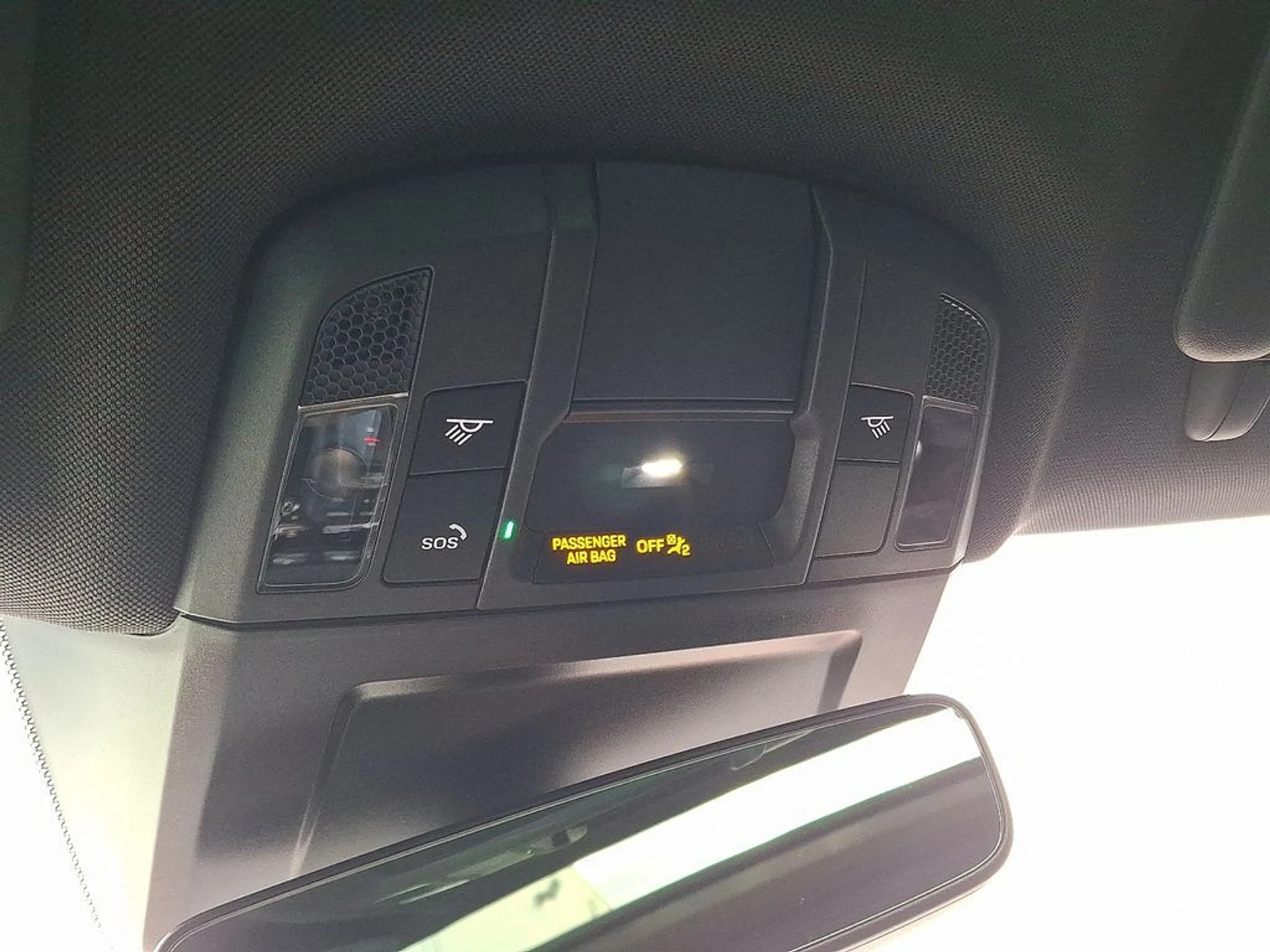 mph026_2179162611_8a25daff2e0a8cc5d41676231a99851cx_62e015e712