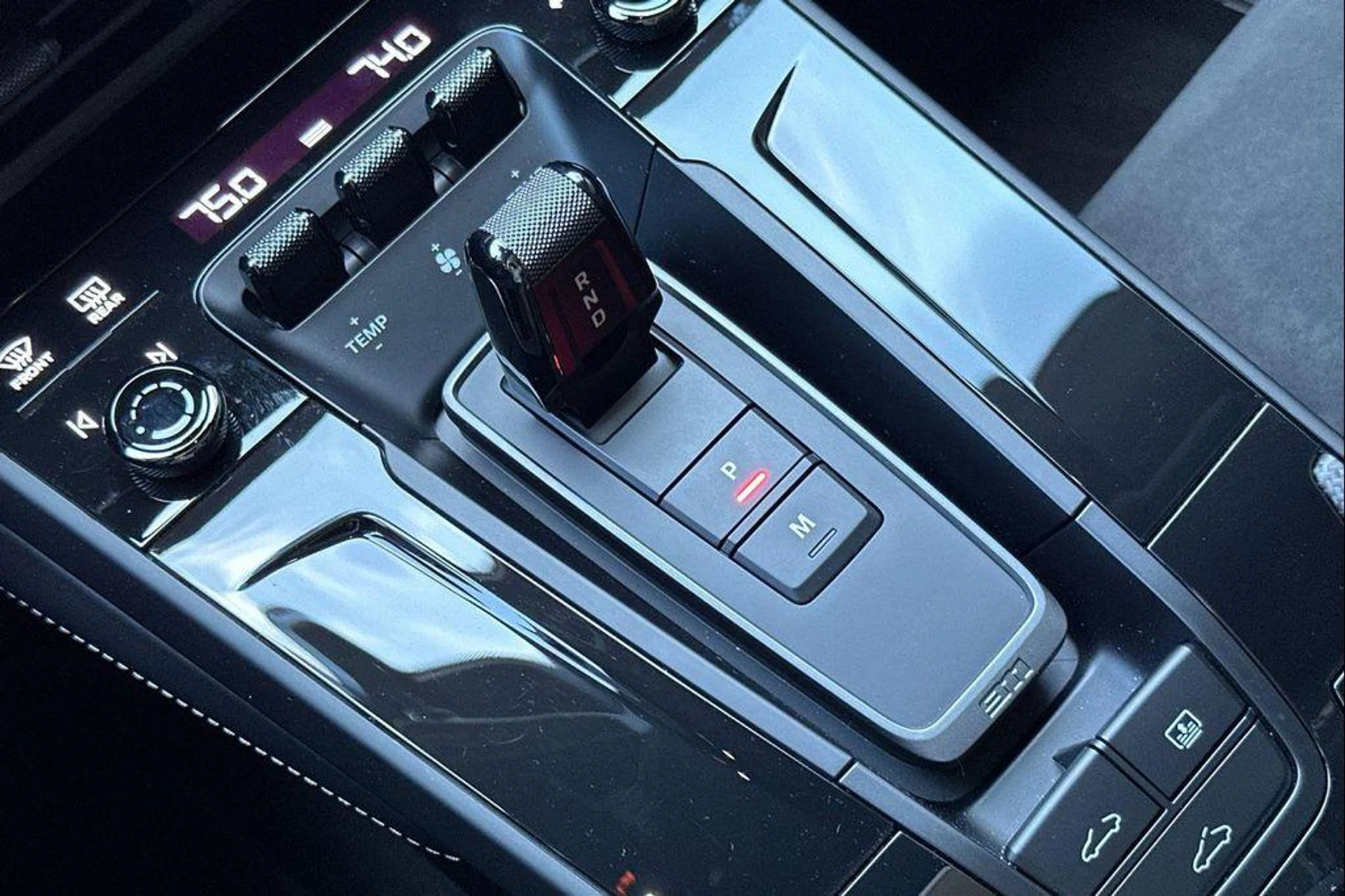 mph026_2179761089_T3_d_Mt5x_Fl_P_Embtc_VY_5_Jtfz_nk_094b3d4b12