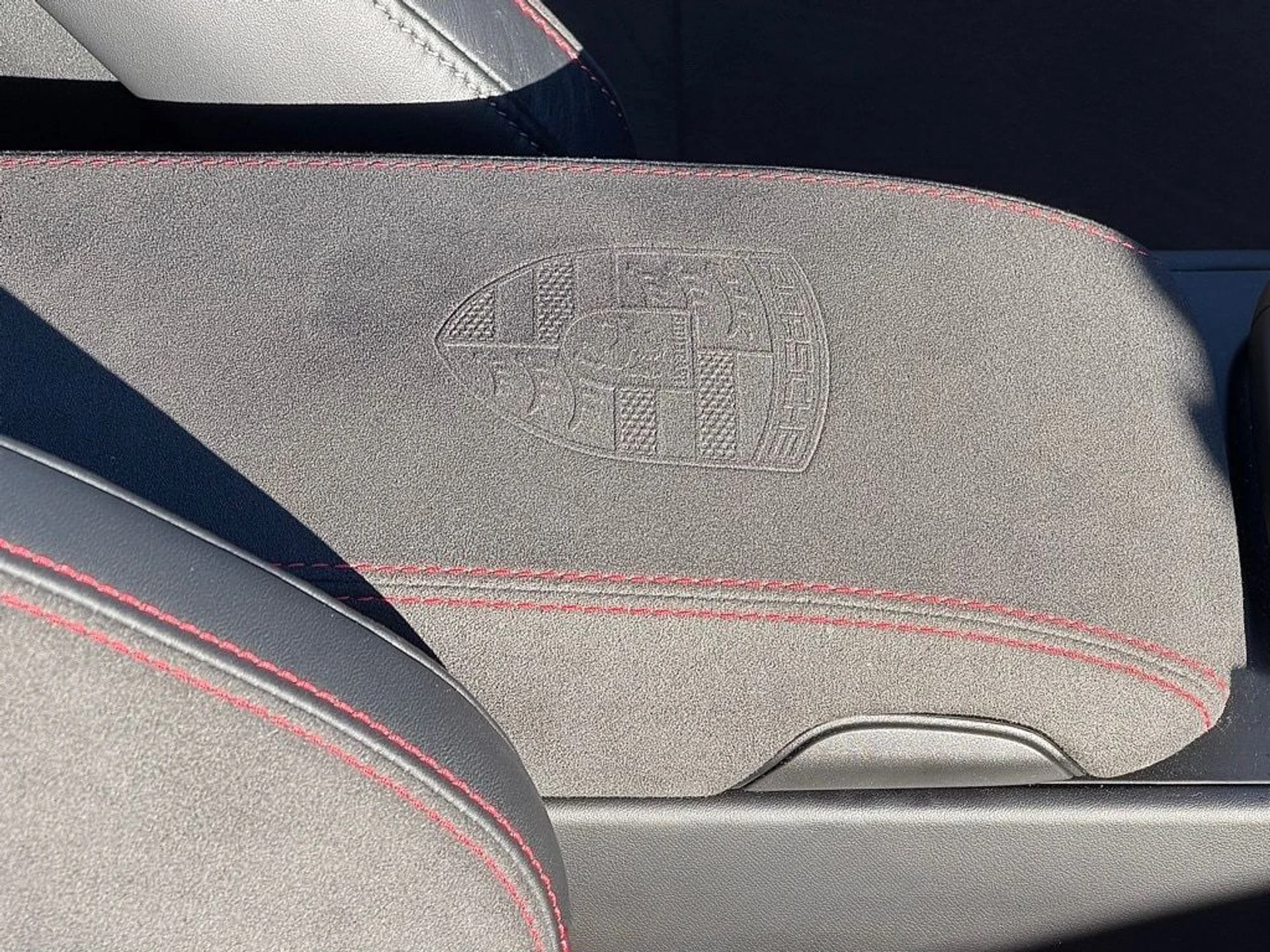 mph026_2187930114_ba94a3865f8755179cde653e8077919ax_aac7d79fd4