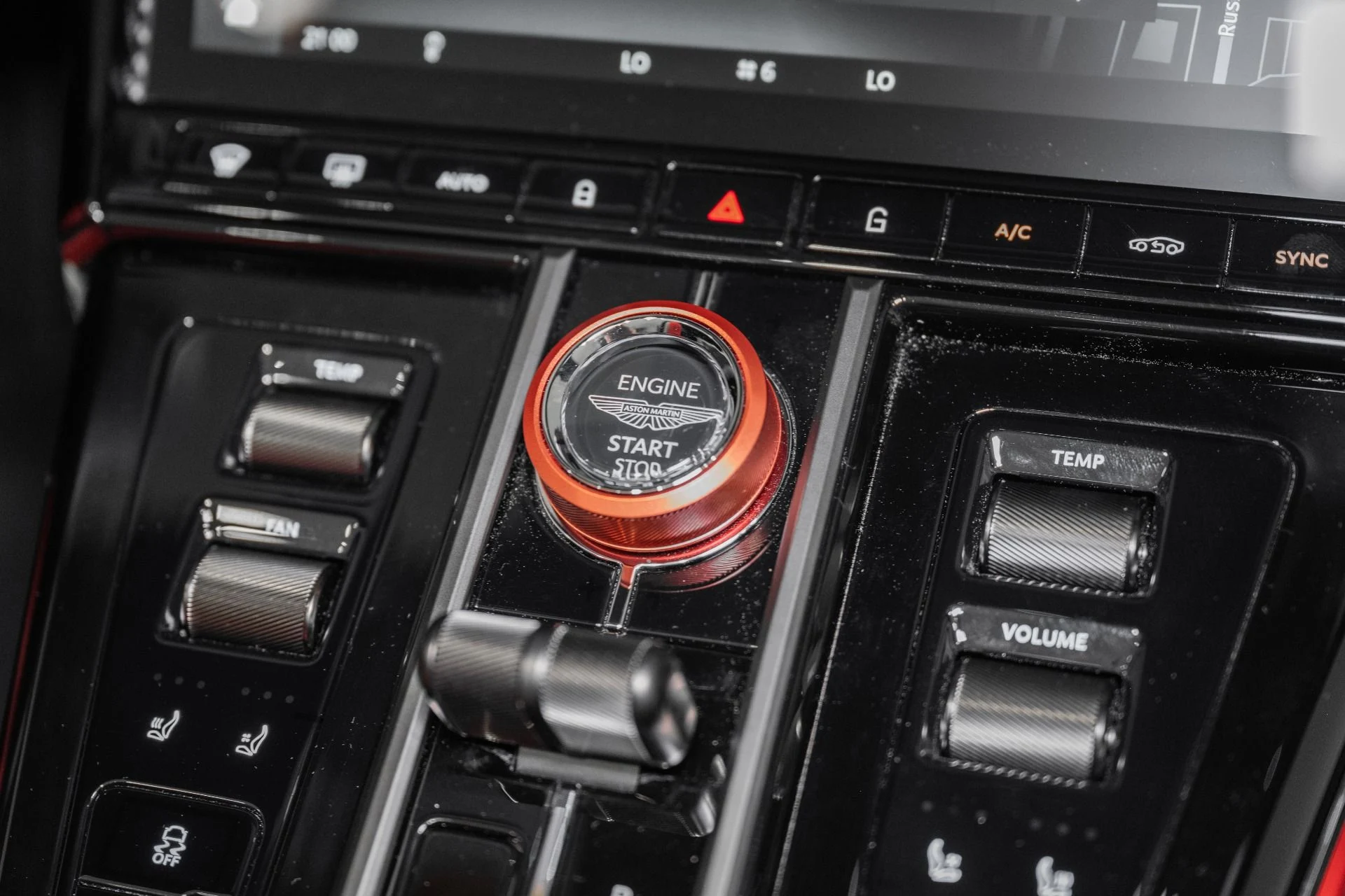 mph026_2204951973_New_2026_Aston_Martin_Vantage_S_Roadster_1786373251_7e2cba840f