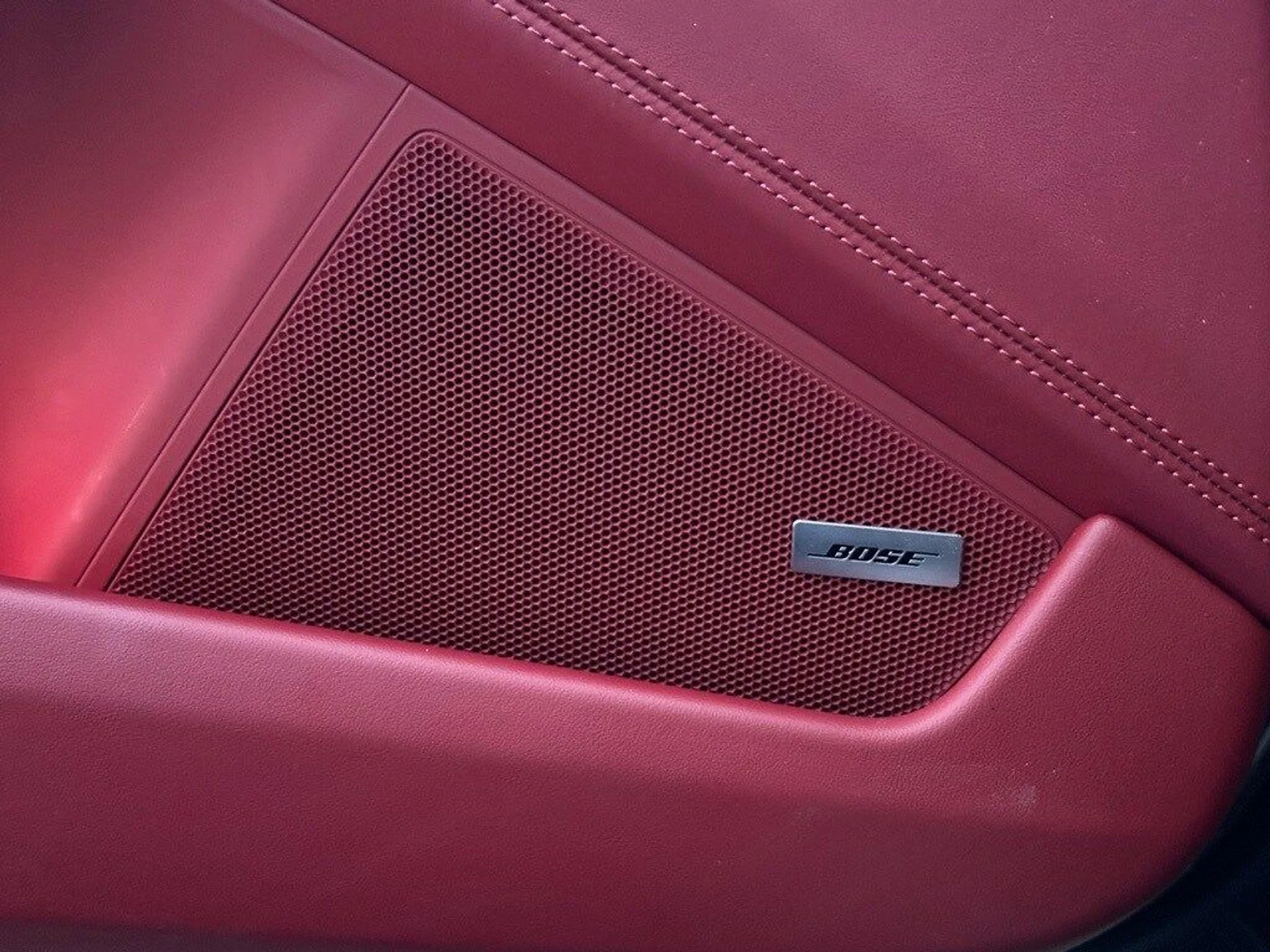 mph026_2211169688_c4d0954d7a22c970d43d9c99323ad67ax_f03ad7d5ab