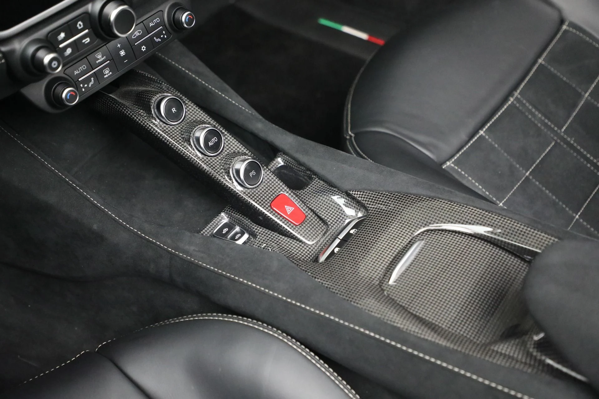 mph026_2218217252_Used_2023_Ferrari_Portofino_M_1767989995_02444e9f26