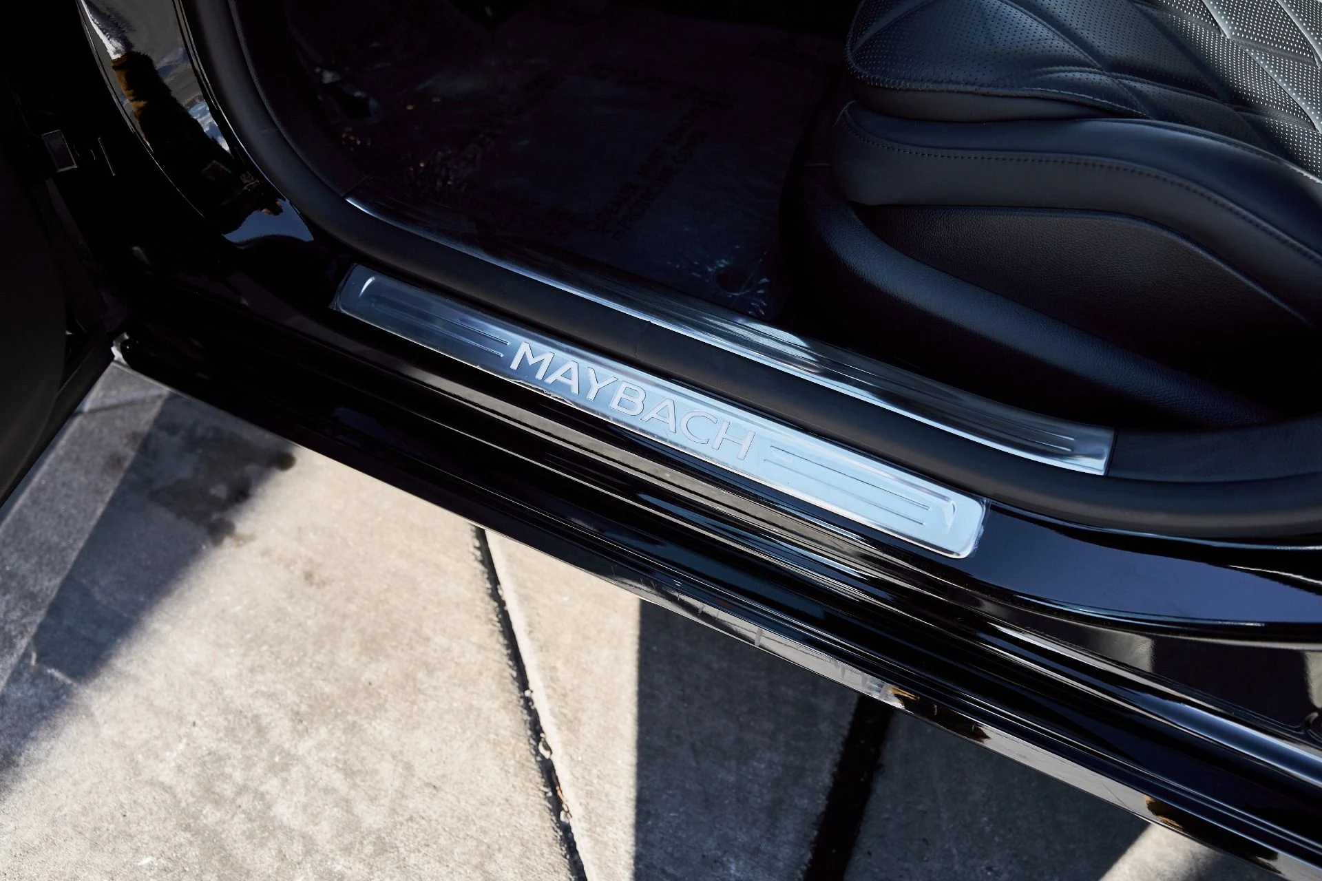 mph026_2218483690_Used_2025_Mercedes_Benz_S_Class_Maybach_S_580_1769305291_84155ed0ff