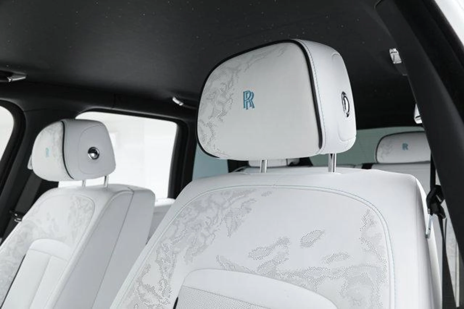 mph026_2219324180_6_Ue0_OI_Hn_Wh_U_Knvs_M_Fk_D5_JK_1ck_16237b344e