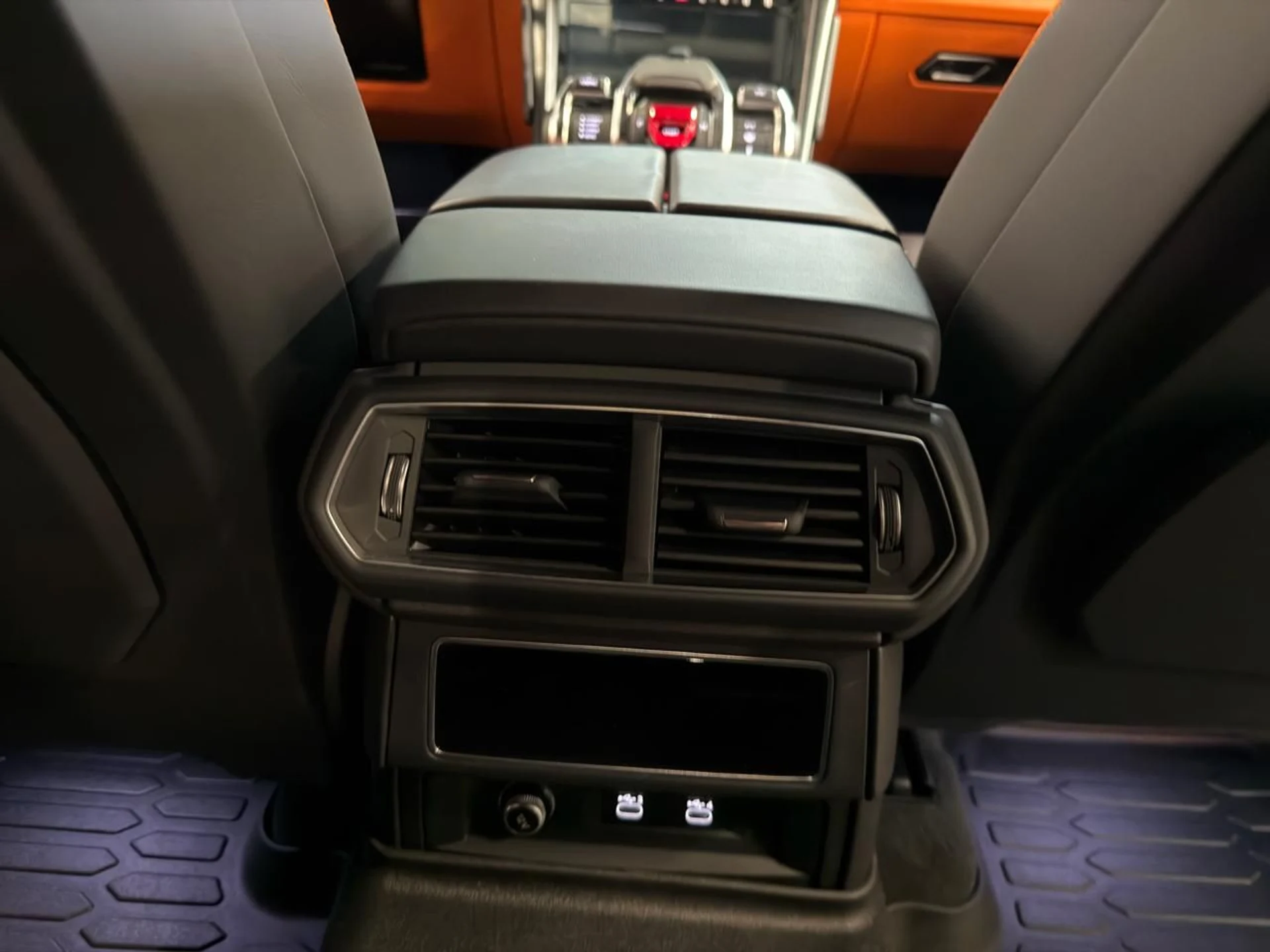 mph026_2225618452_639088412885504919_35cd0db217