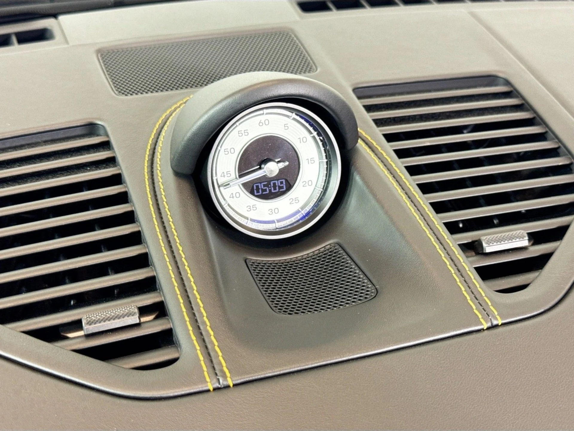 mph026_2227604764_ee4233e40c0aac32f5dc23cc9dbf0b93_fe13097674