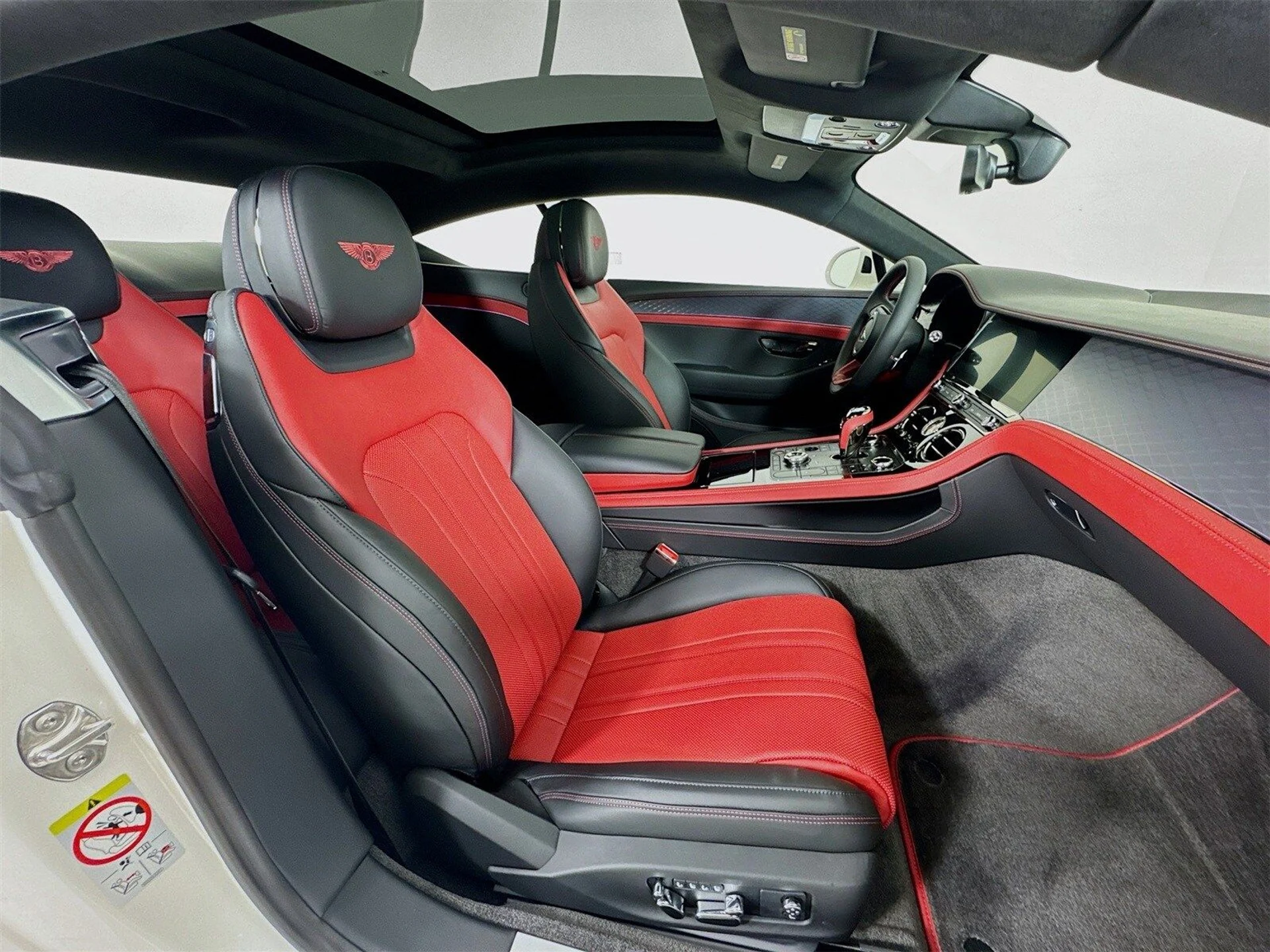 mph026_222861214_7e608177c2b22d5b873ae843f1bcda92x_356c1c5477