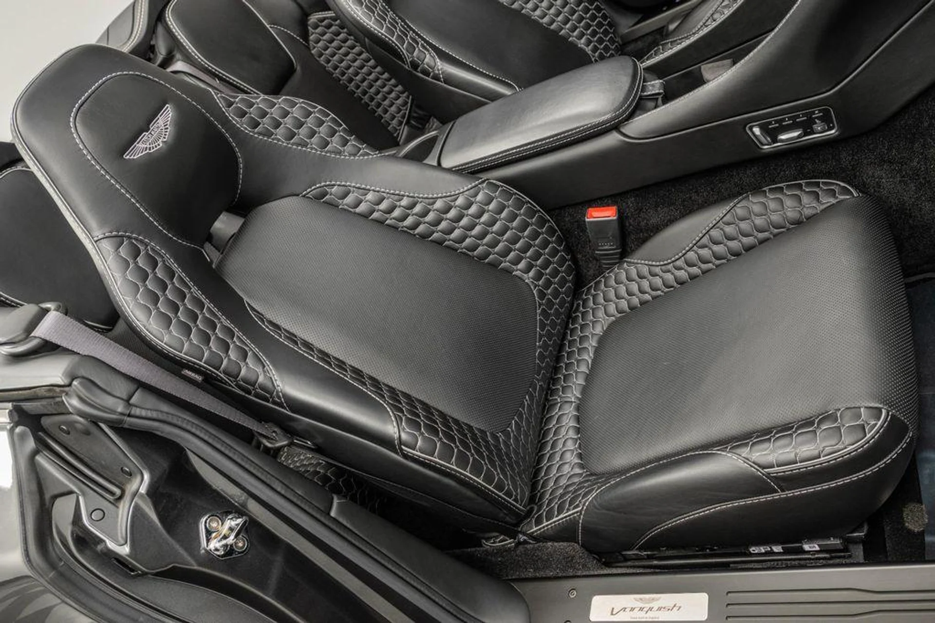 mph026_2231348052_557pn1_XGLFNOE_Fcq_J2_HYNU_Zh_IA_b436604b59