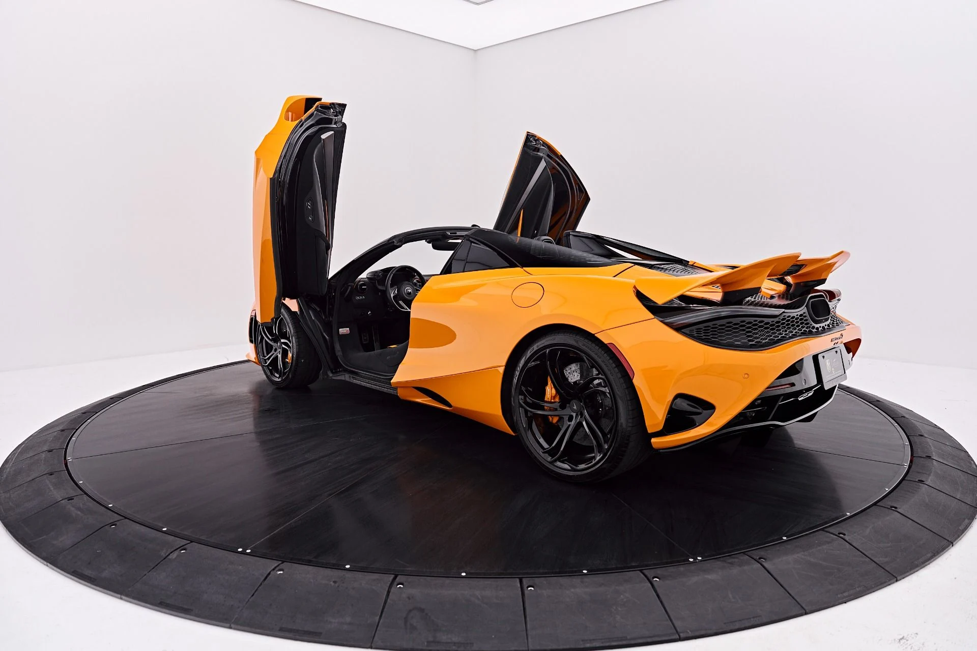 mph026_2235241677_Used_2025_Mc_Laren_750_S_1786993739_9457a243db