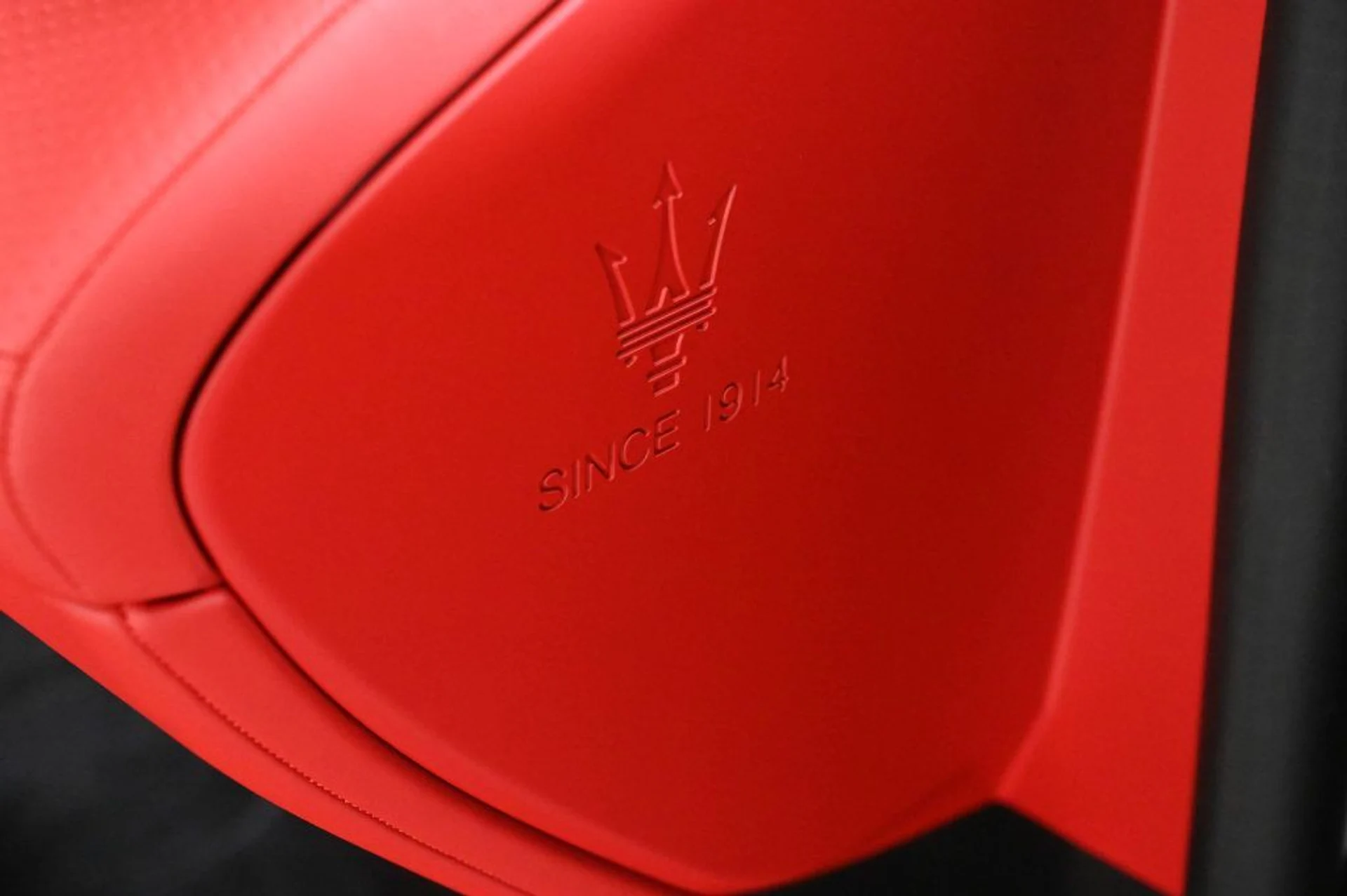 mph026_2236140455_new_2026_maserati_grancabrio_convertible_11350_22970924_26_1024_355a46e2d8