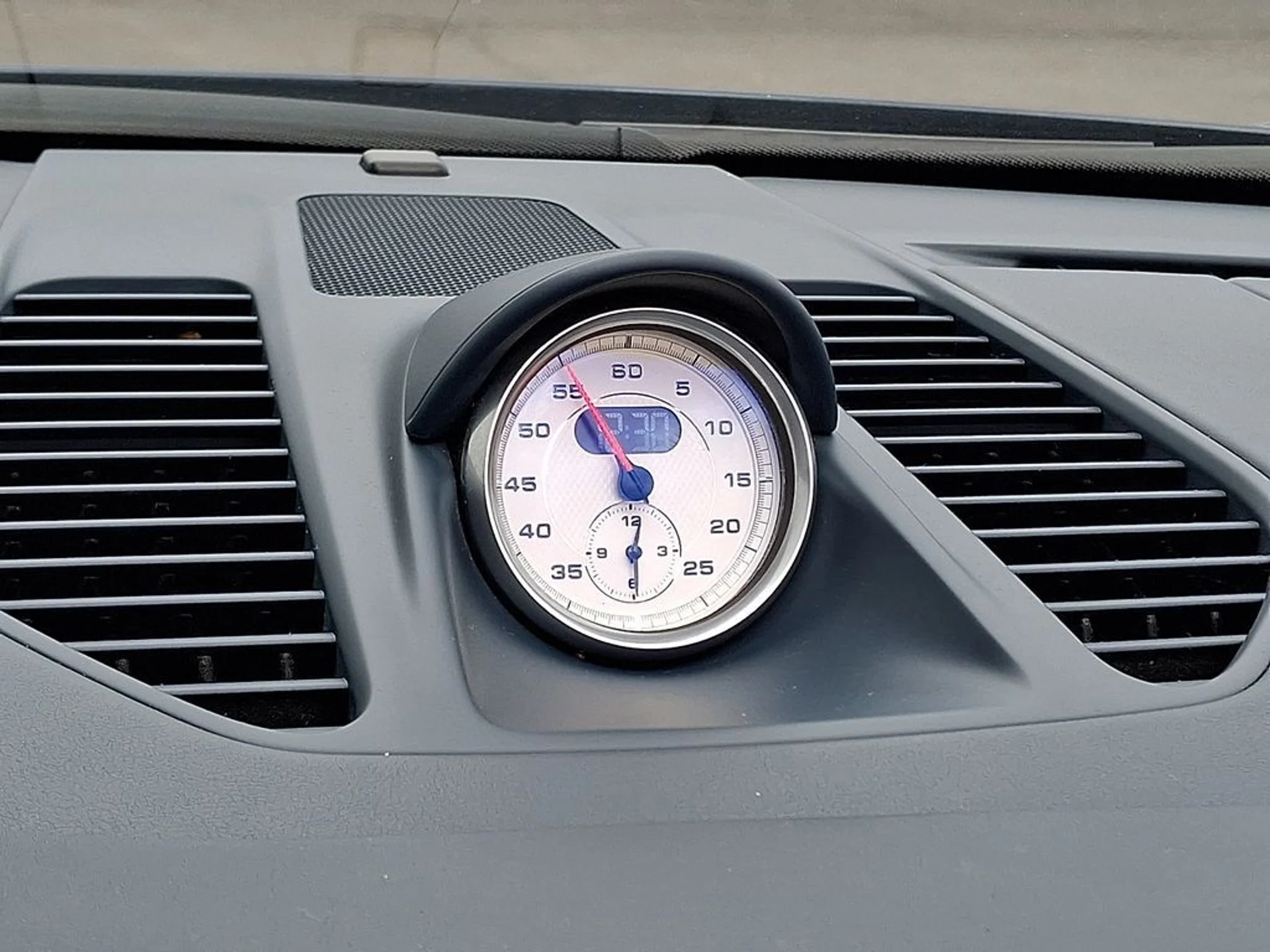 mph026_2237114276_5a47a3206d0bad3e0bc013496047dde1x_f9d240a9b8