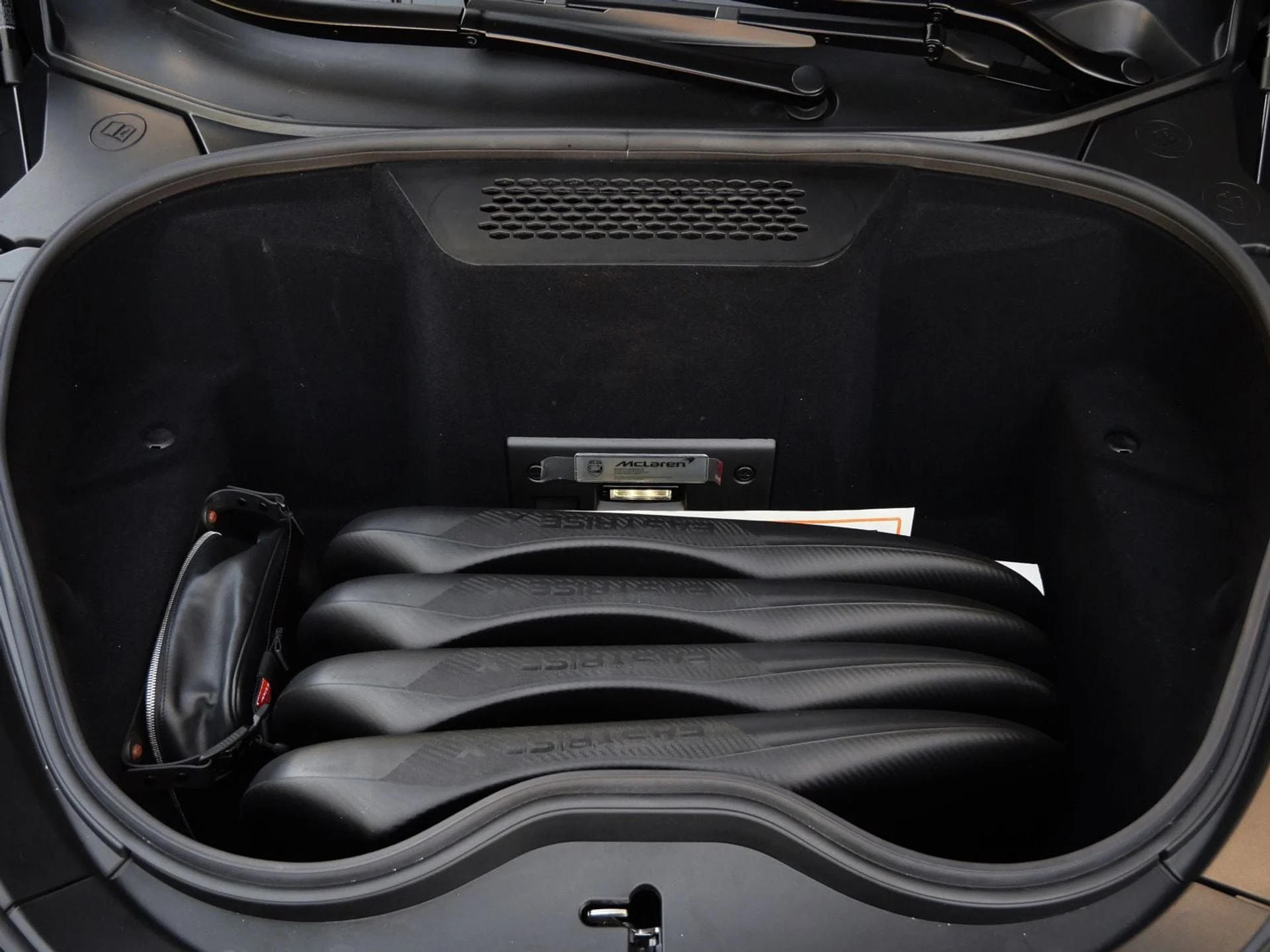 mph026_2244049771_256fe238849b5151426abaa67e44f1c2x_94ee91efbb