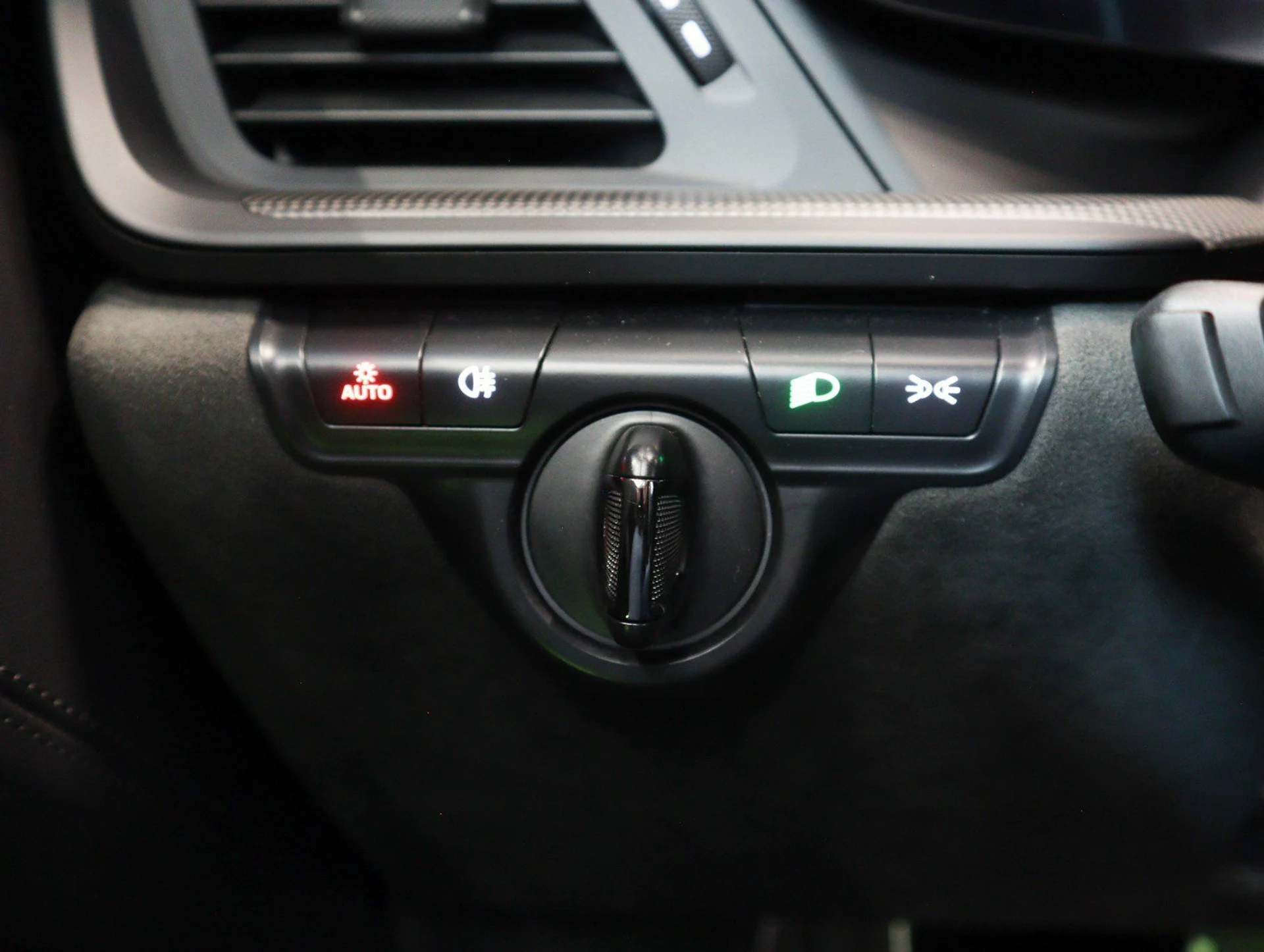 mph026_224610975_b89434590cc9e333331bdc75f12bd457_59ea22448d