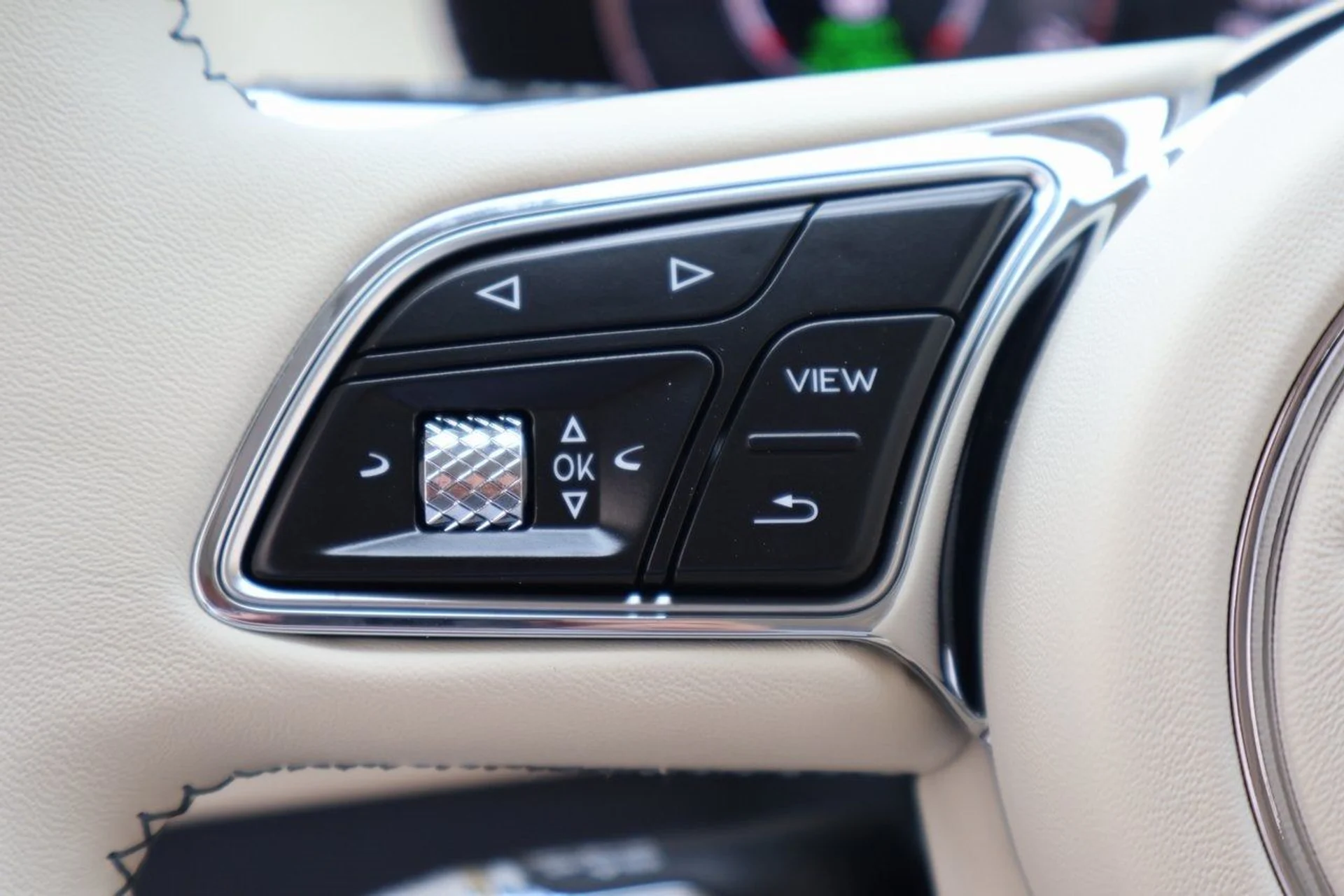 mph026_2248235023_27_19d131cc4c