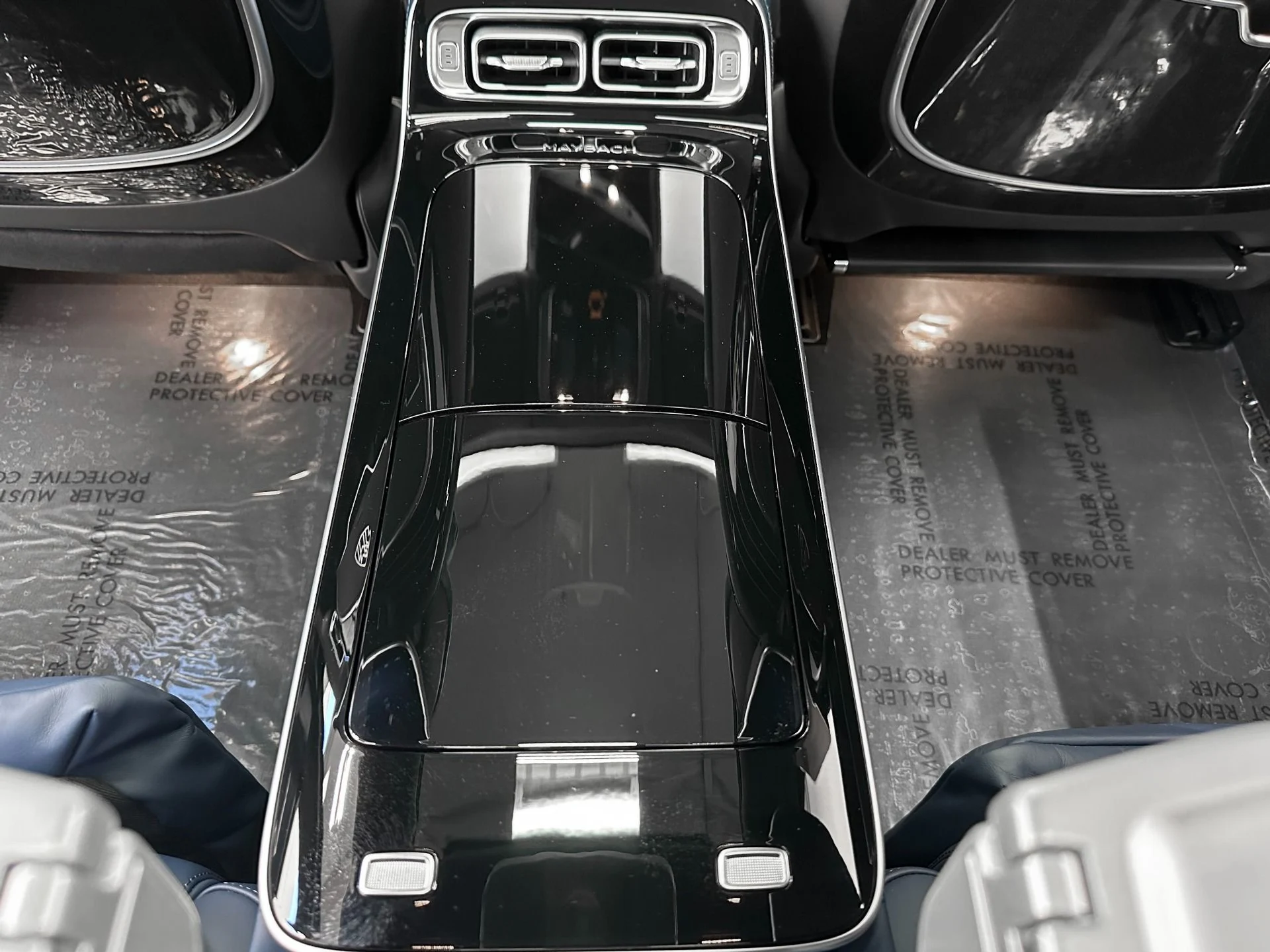 mph026_2248907997_Used_2024_Mercedes_Benz_Mercedes_Maybach_S_680_4_MATIC_AMG_V12_Factory_Two_Tone_Executive_Rear_Seats_1772055459_f95bc6ac48