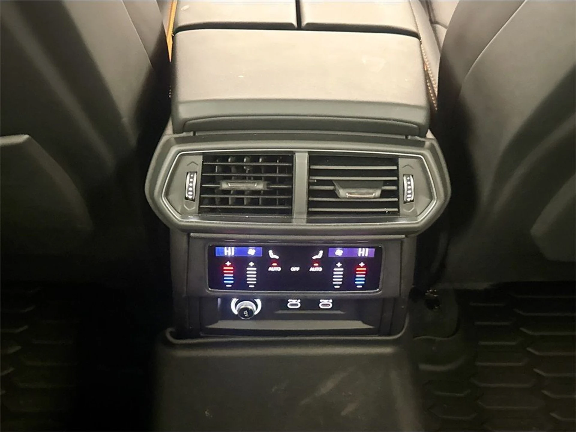 mph026_2251792266_63a57e6baac74ab613d2c147a5fb5f5e_9ba61d9459