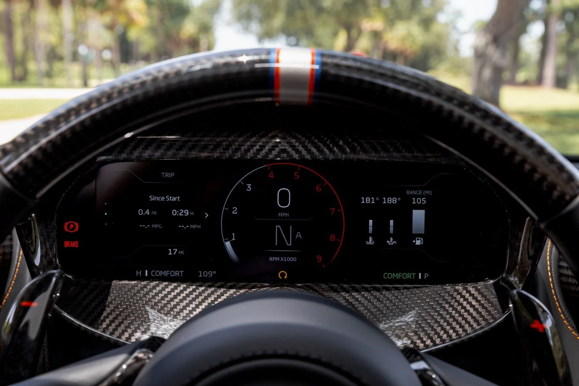 mph026_2262224485_430_p27_l_14a7dea247