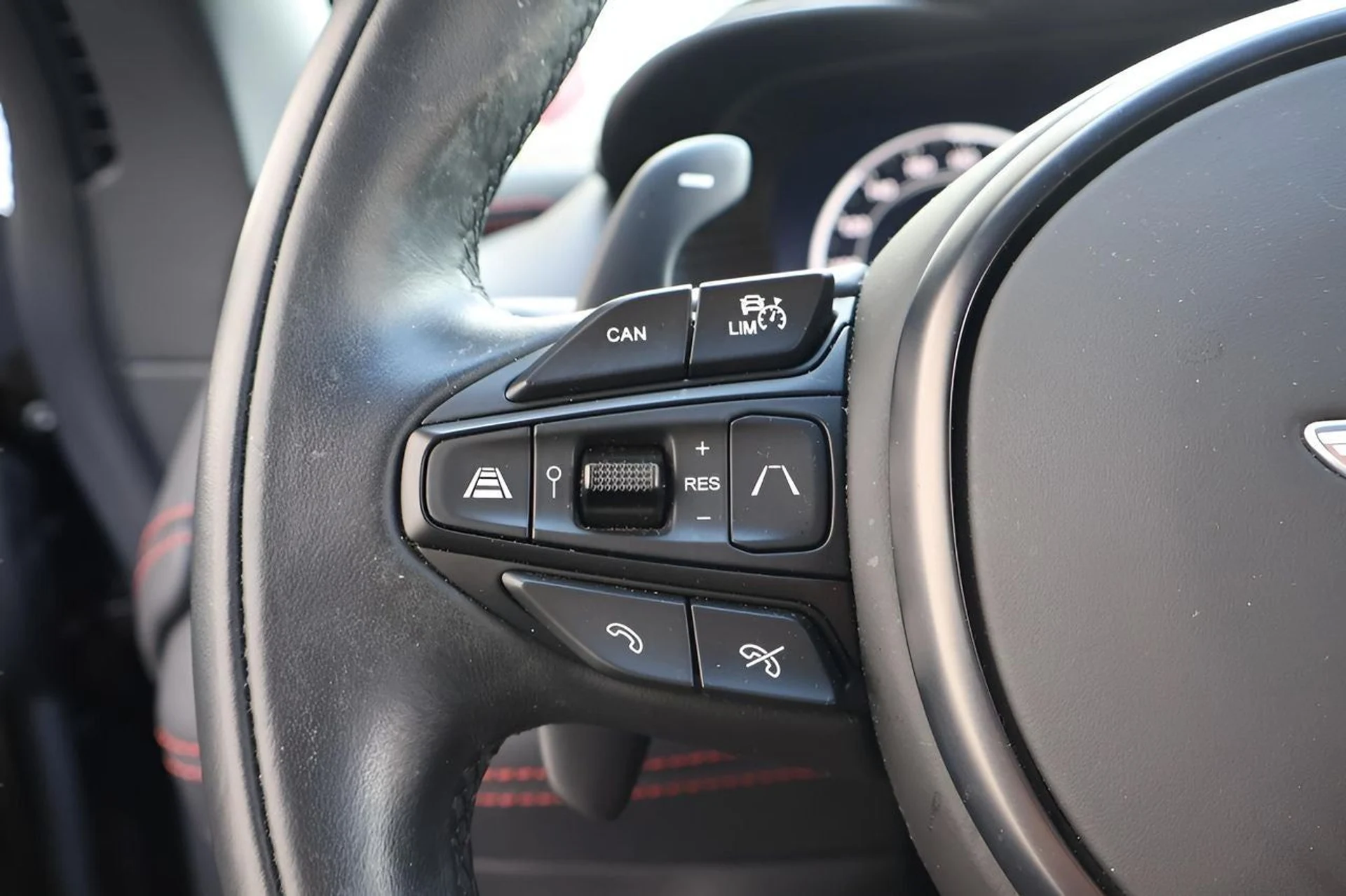 mph026_2266343718_27_c15b5aafd1