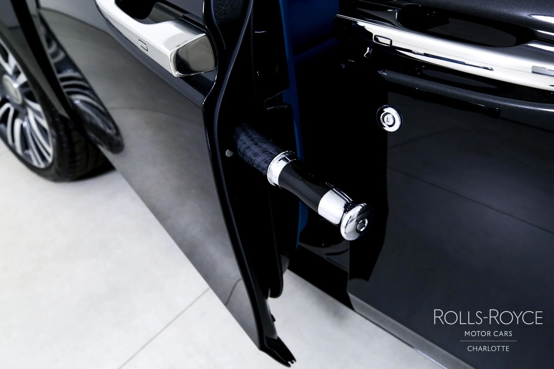 mph026_2279648295_Used_2024_Rolls_Royce_Ghost_1747773280_391b003f27