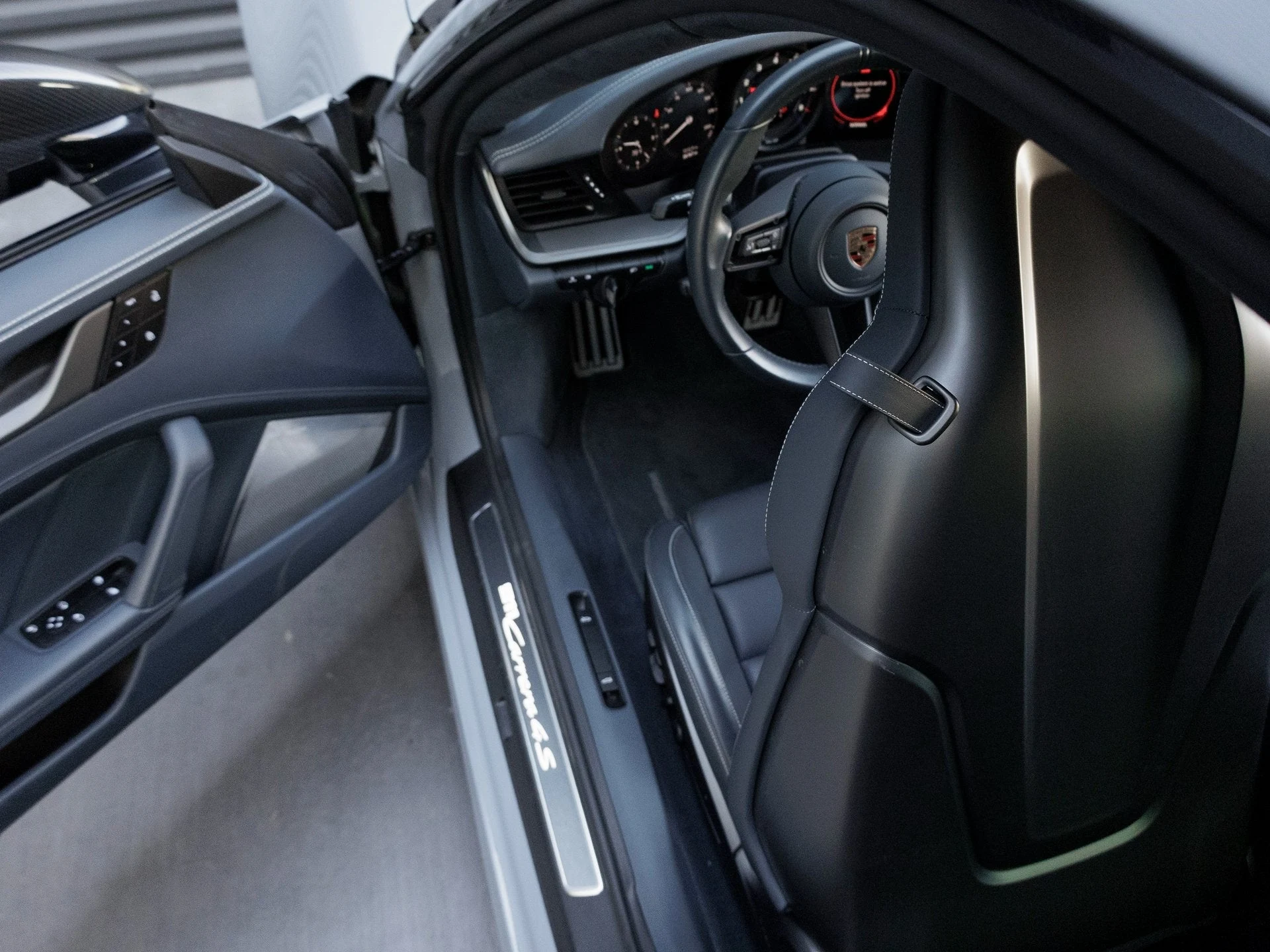 mph026_2284639656_27_c1383c39fb