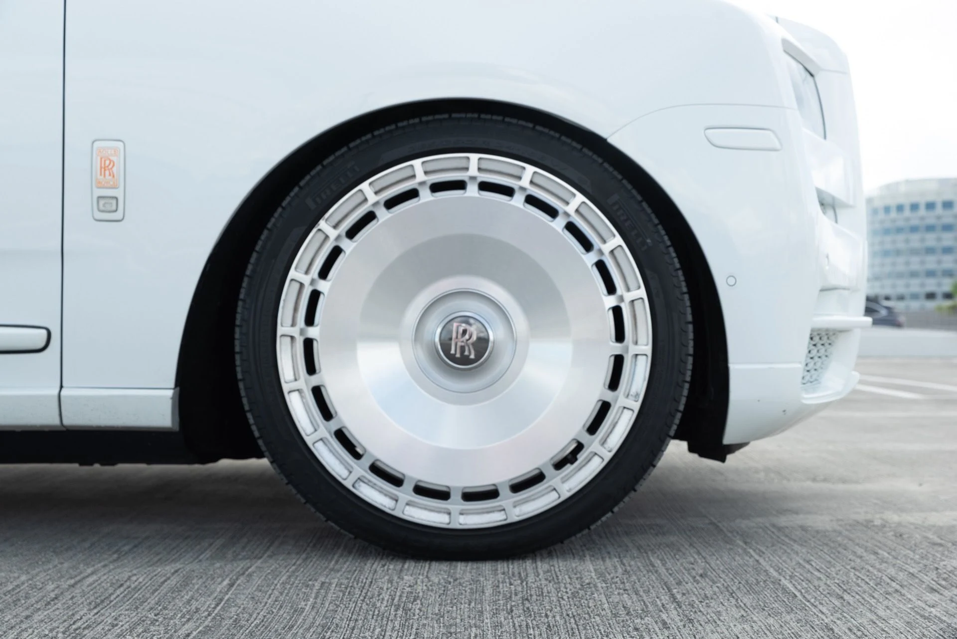 mph026_228656955_Used_2020_Rolls_Royce_Cullinan_1764721010_7406a288f3