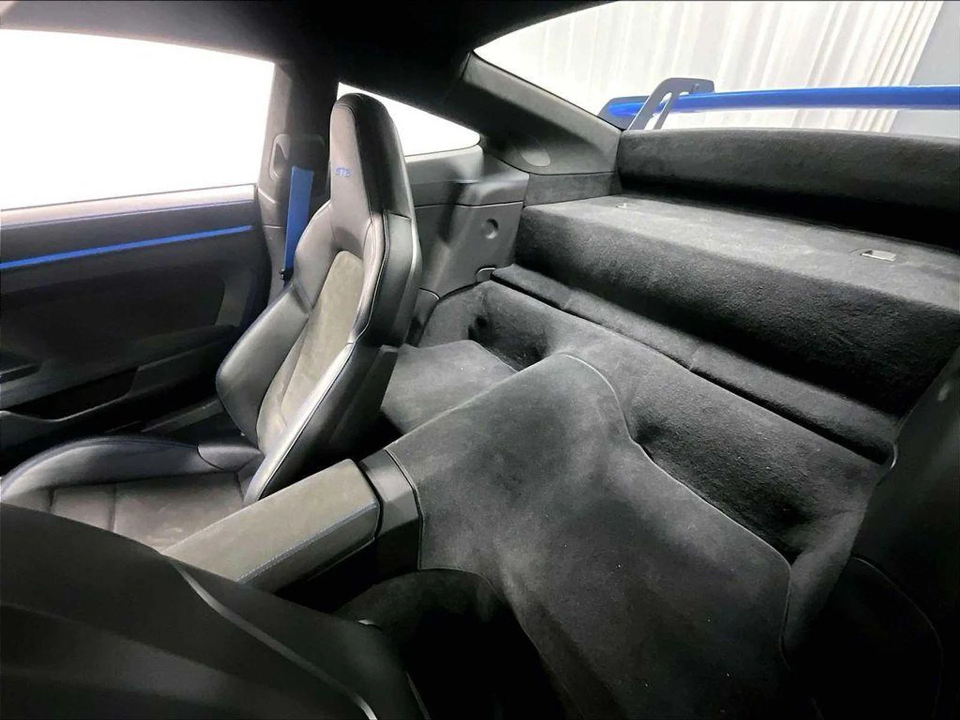 mph026_2288489507_v_V_Jle_KPA_8_Zxm_RBX_6_Vow_Gn_Kz_Rok_c4800bfc2f