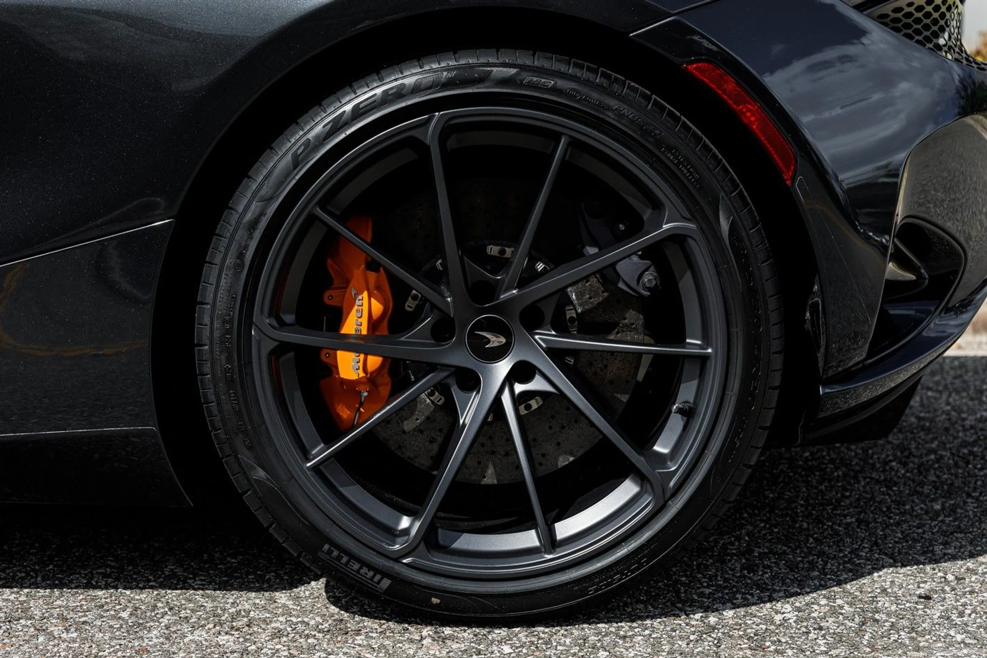 mph026_2289347381_655_p27_l_ff112c6288