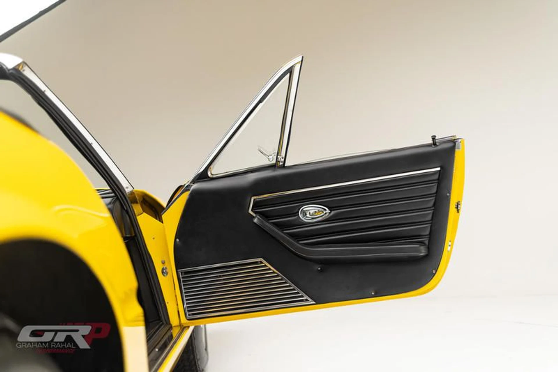 mph026_2290085502_1_B1_F0_CB_8_9_BE_8_4_A00_BE_44_B77_BDA_982_DF_7_b5994b5958