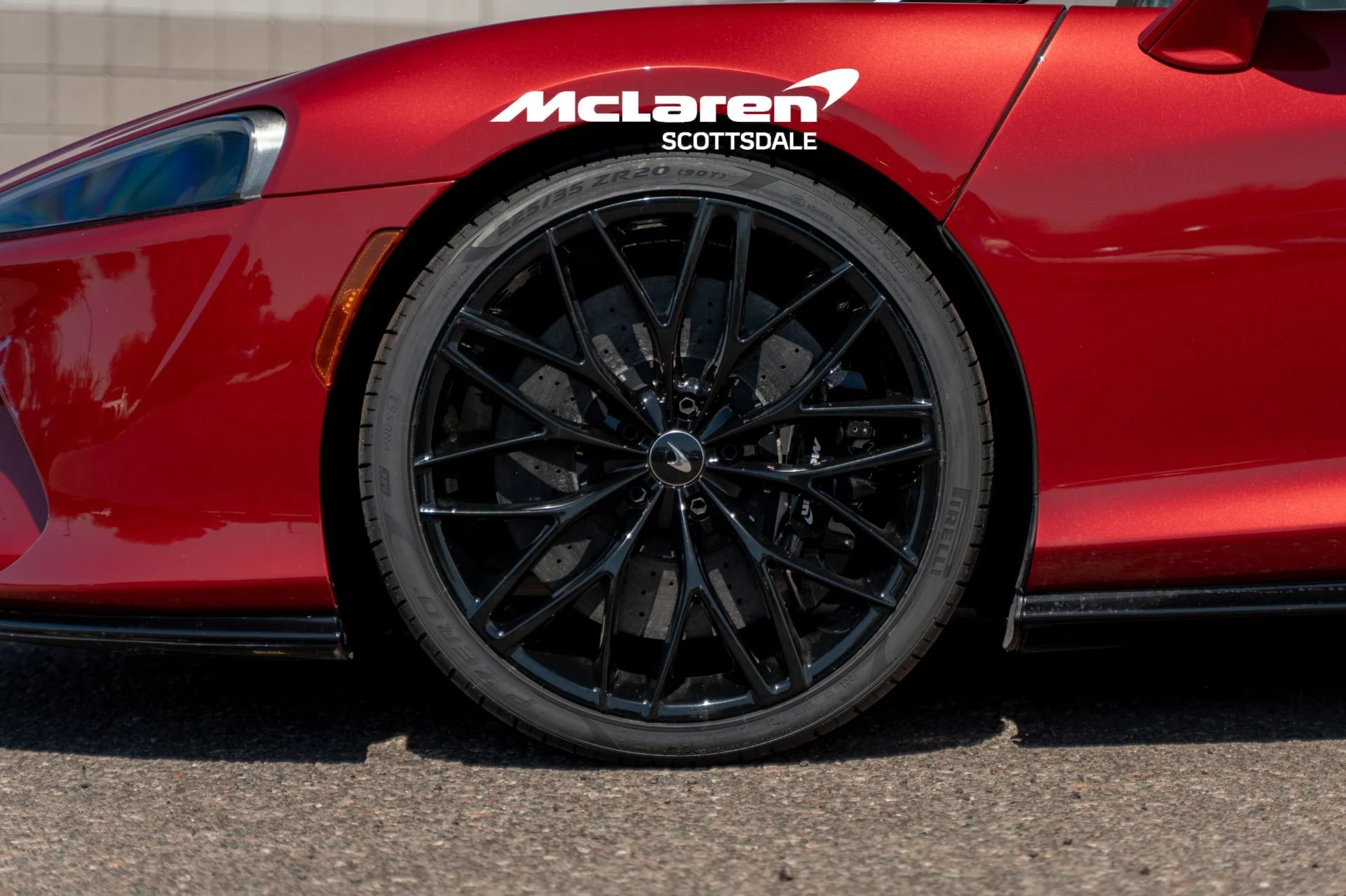 mph026_2295389628_Used_2023_MCLAREN_GT_1775925020_94b0ea2b76