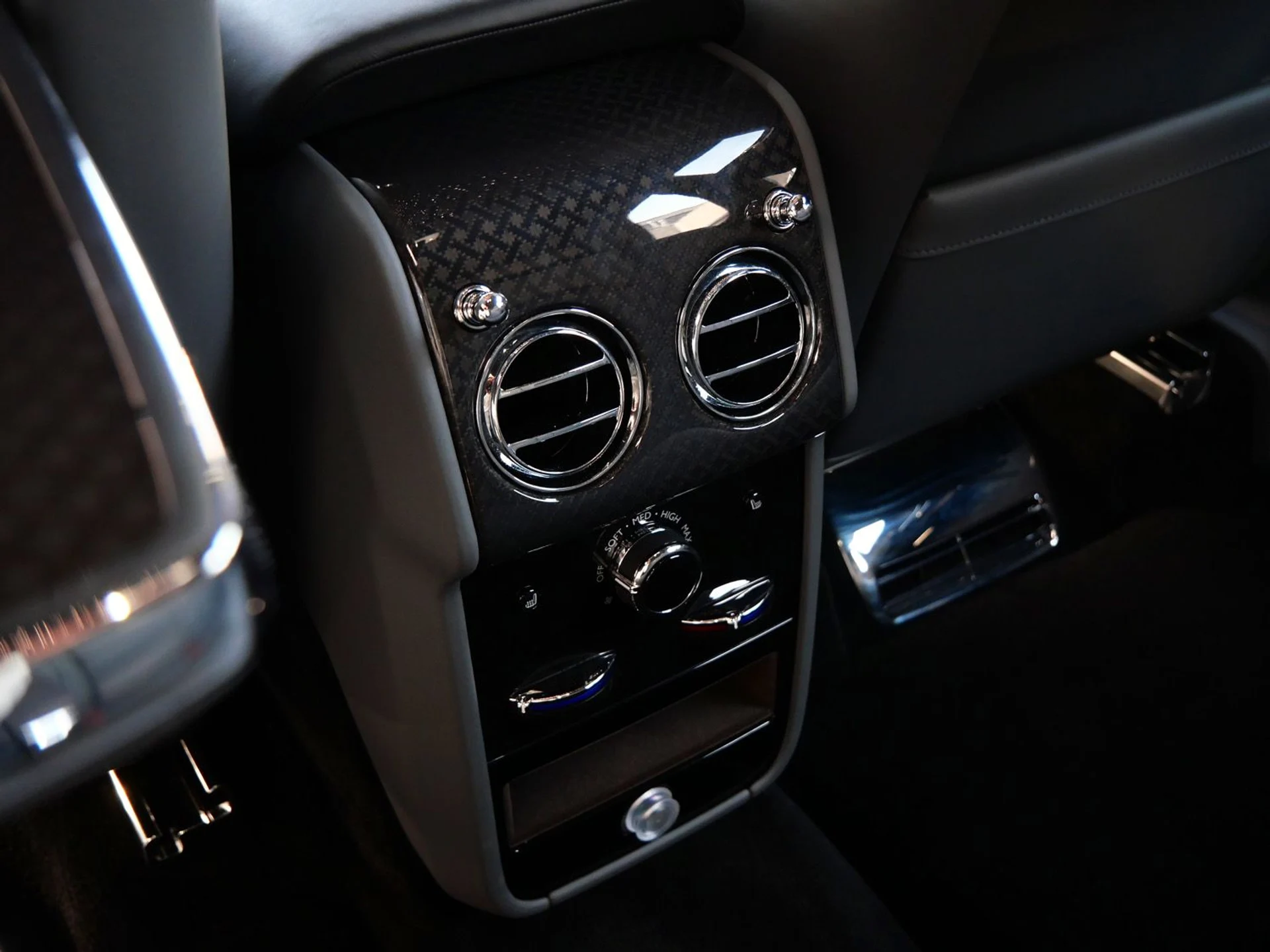 mph026_2295573957_6afd5fa94b40508a0f6dfd9a68e720bcx_5bfaa57c6b