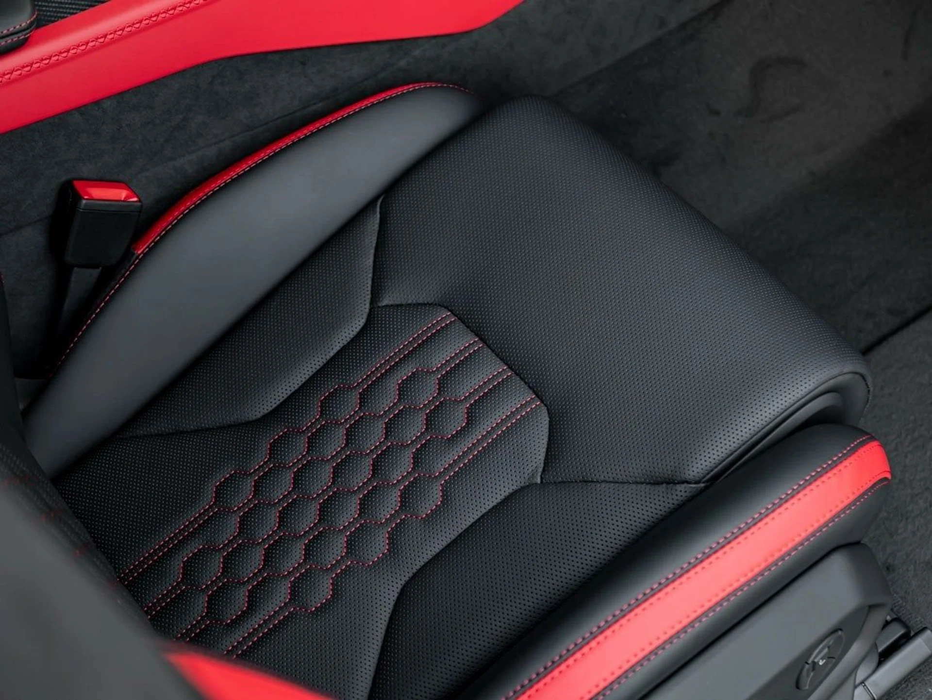 mph026_2302237761_27_483fd065c7