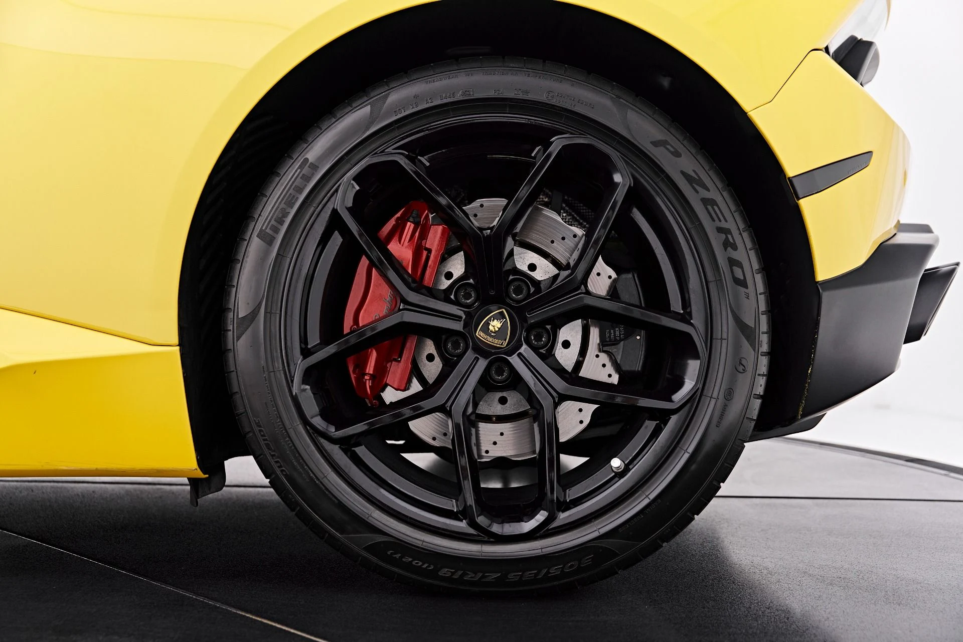 mph026_2308087917_Used_2017_Lamborghini_Huracan_1786046255_2563369441