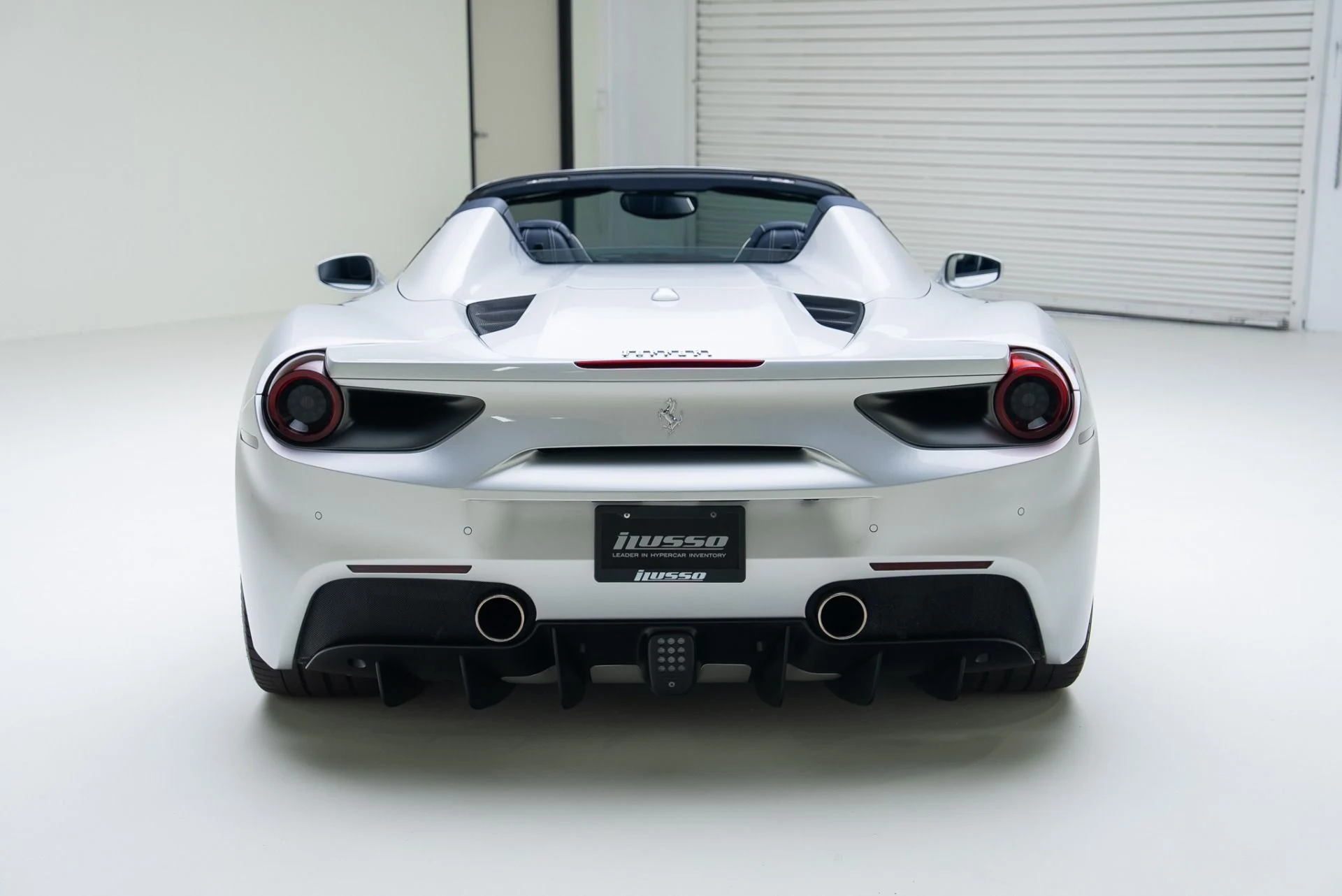 mph026_2309406333_Used_2017_Ferrari_488_Spider_1762375405_b7bf8b4c2b