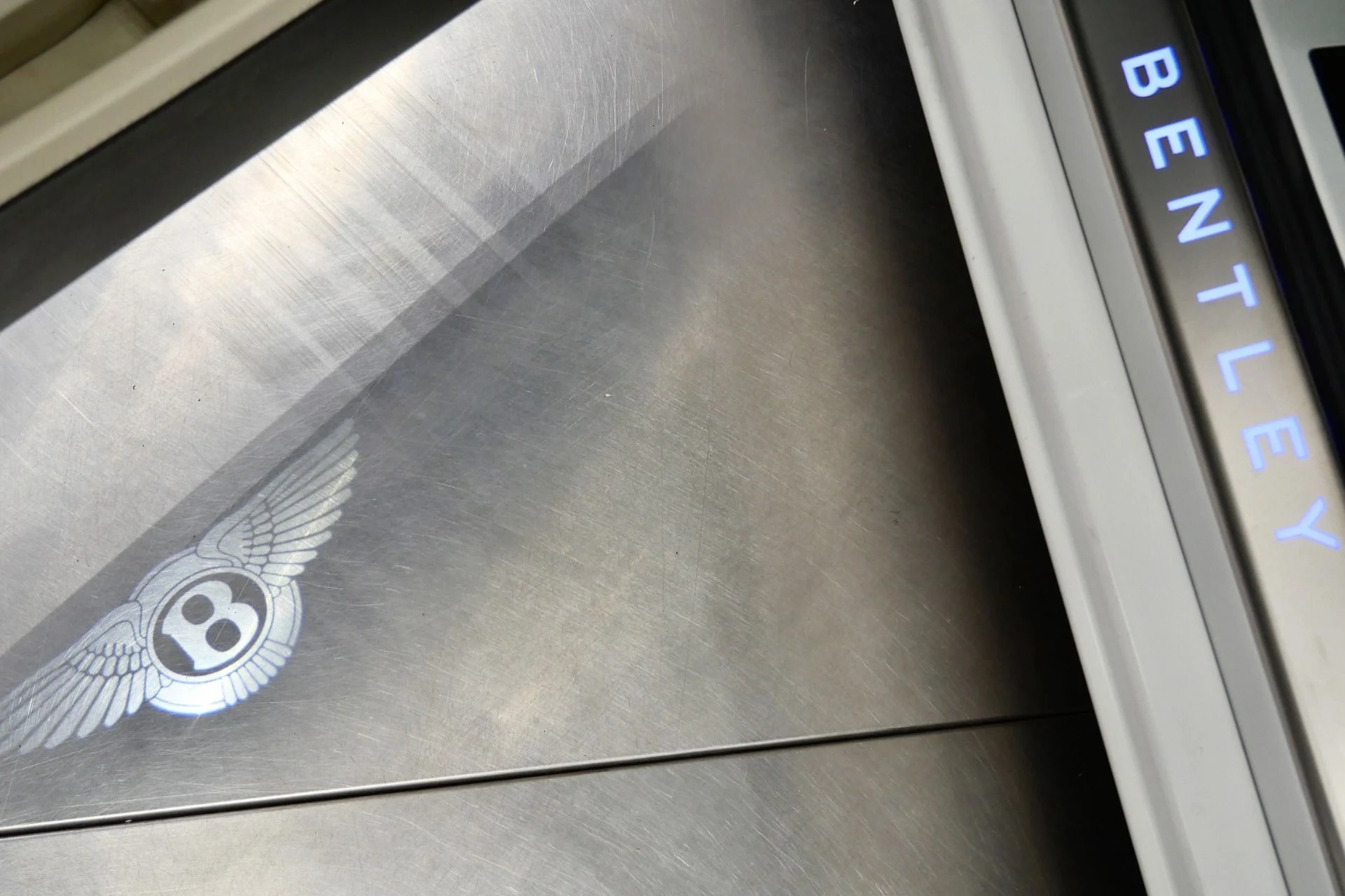 mph026_2309752534_Used_2022_Bentley_Continental_GTC_V8_Mulliner_Specification_Front_Seat_Comfort_Specification_1775574655_d2a7df1a05