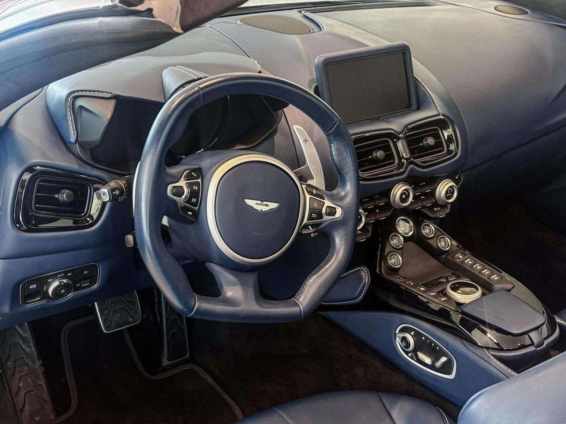 mph026_2310160426_kj2d_IZ_Ryccok71_A_Xi_O1_Lt_Zk_H2_Pg_0da8b7796a