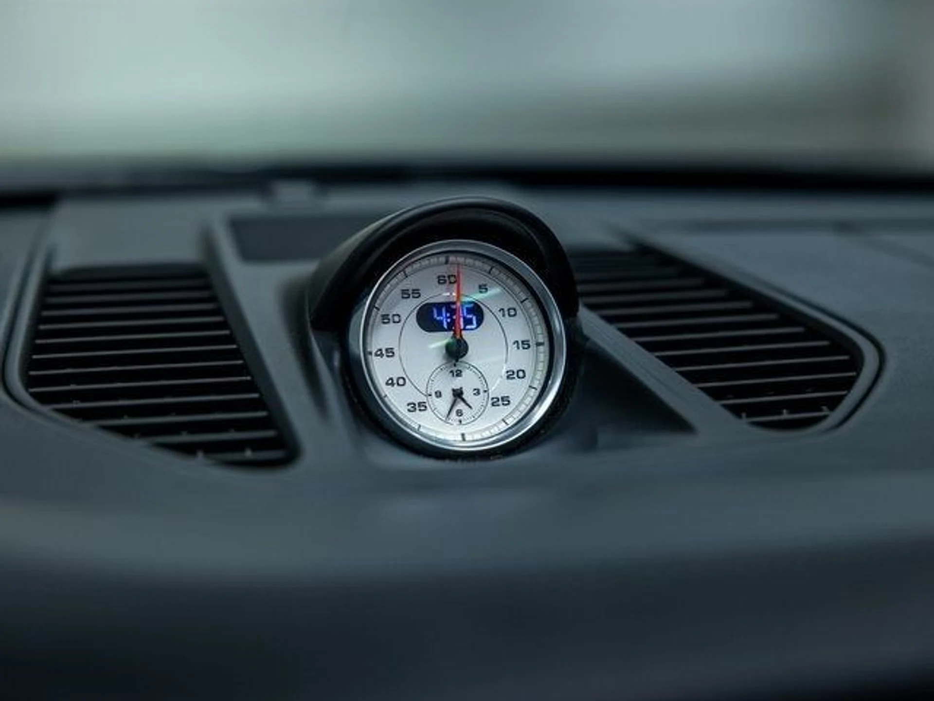 mph026_2314031573_27_456a563222