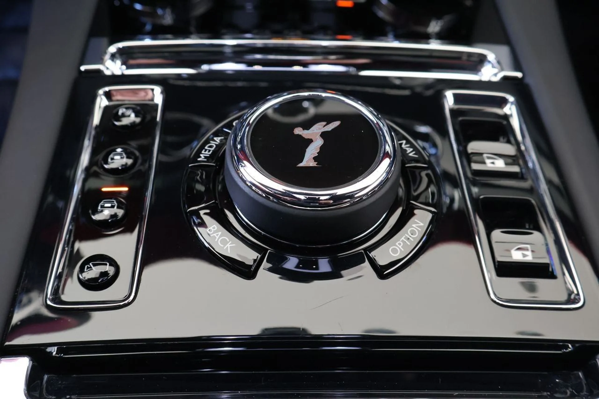 mph026_2315941784_27_9d5d99cf41